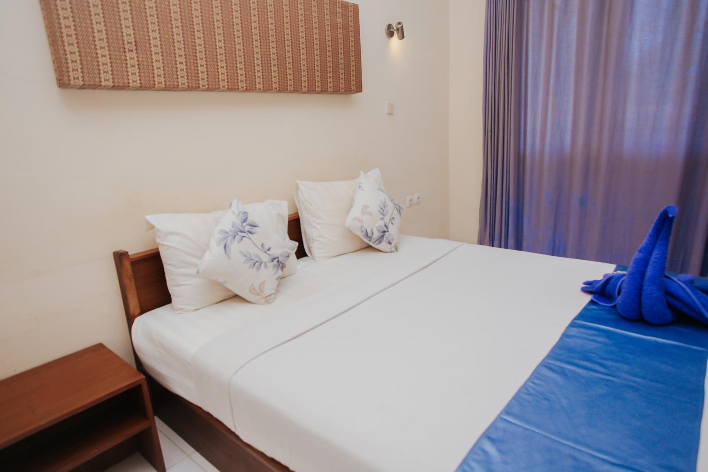 Budget Double Room photo 3
