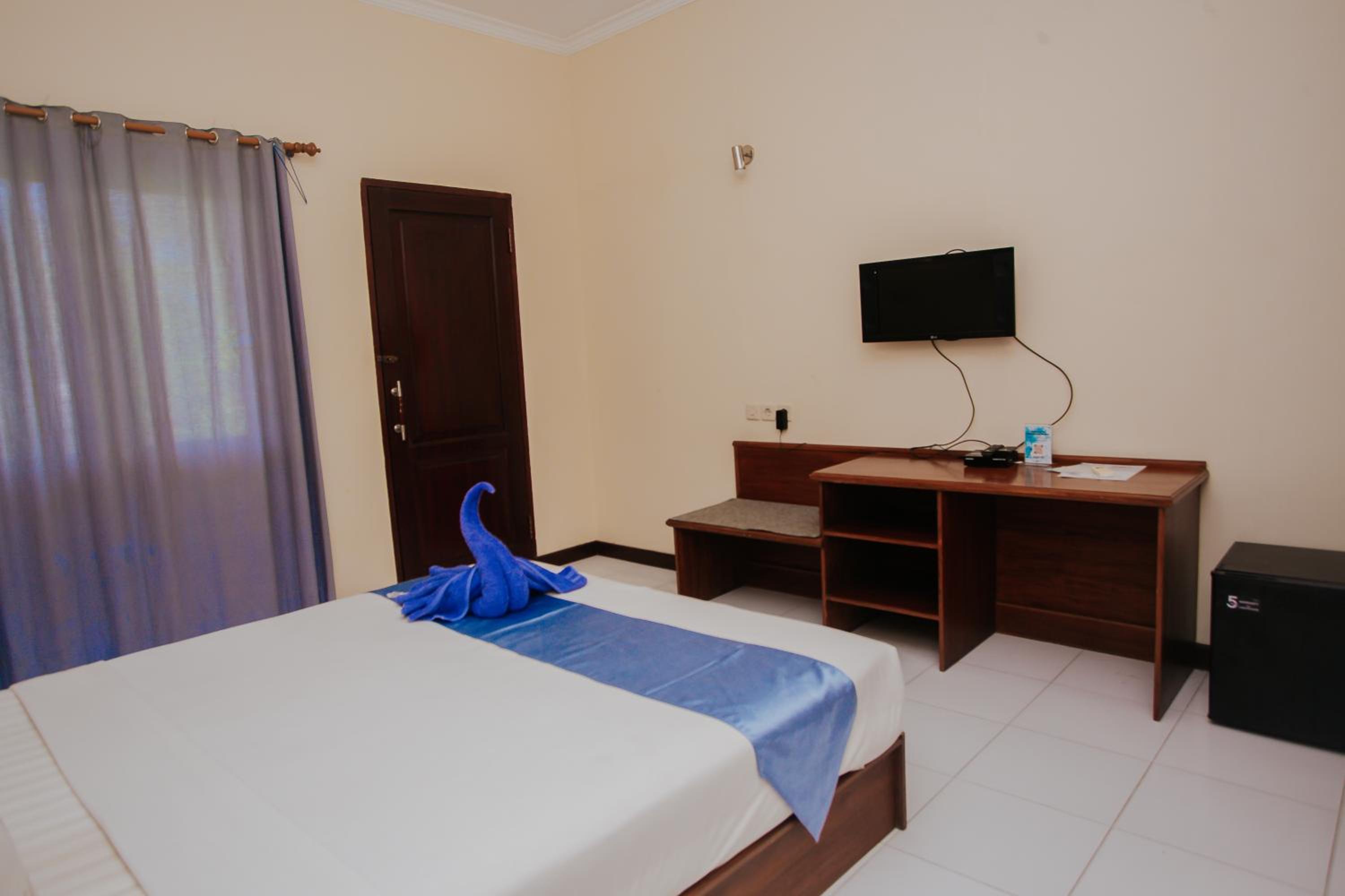 Budget Double Room photo 2