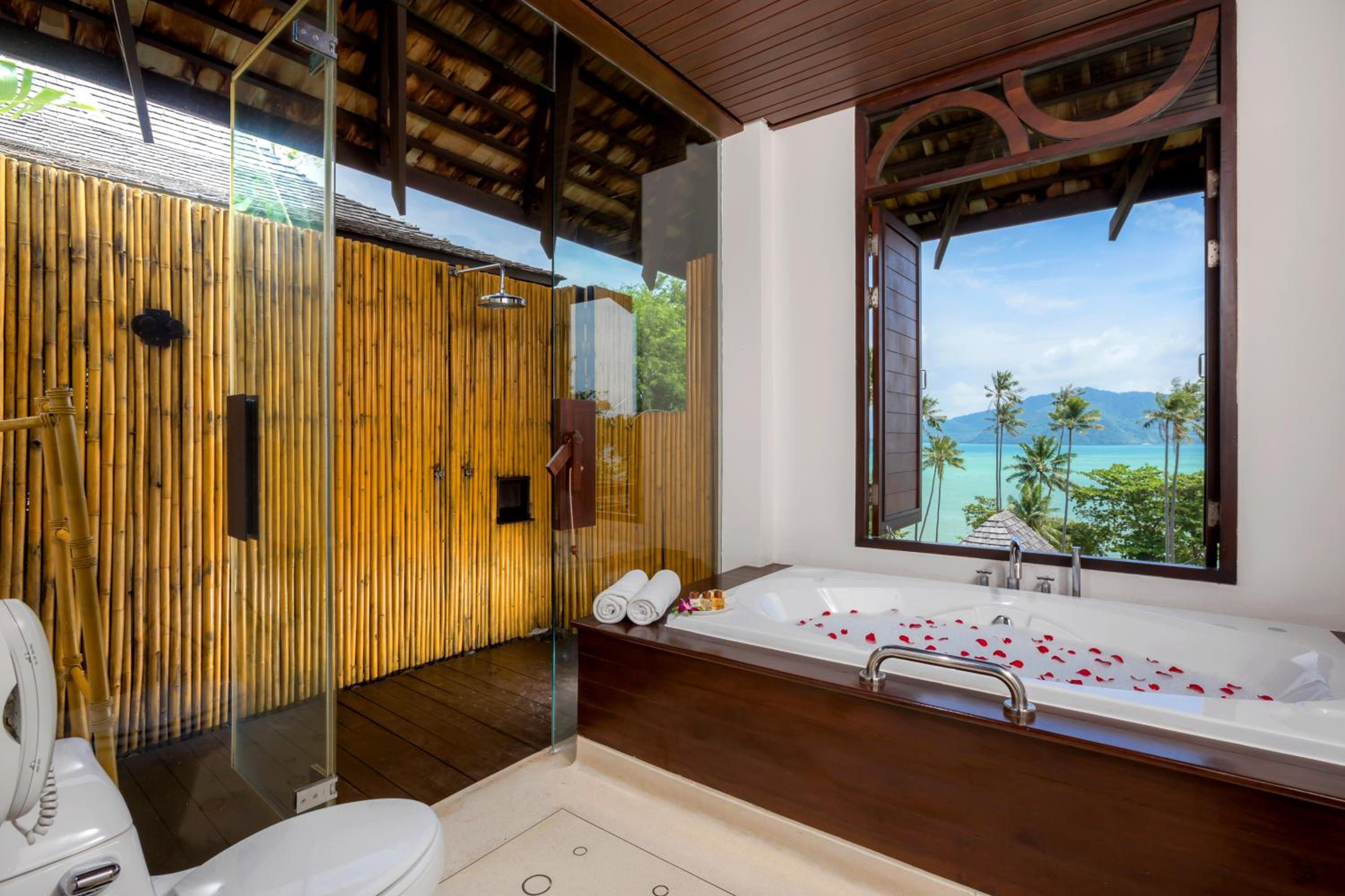 Deluxe Villa with Sea View - Photo 2