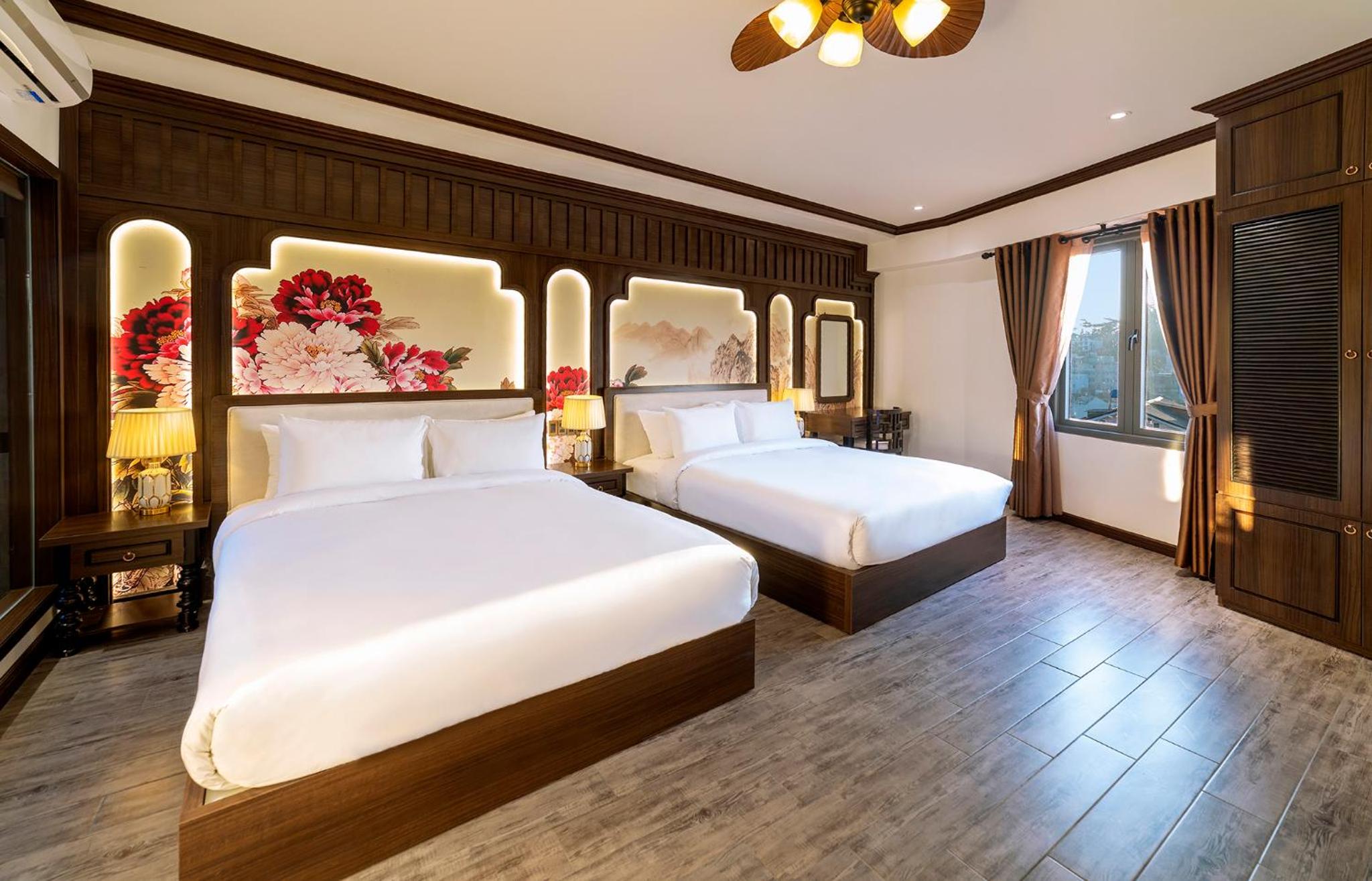 Deluxe Family Room - Photo 1