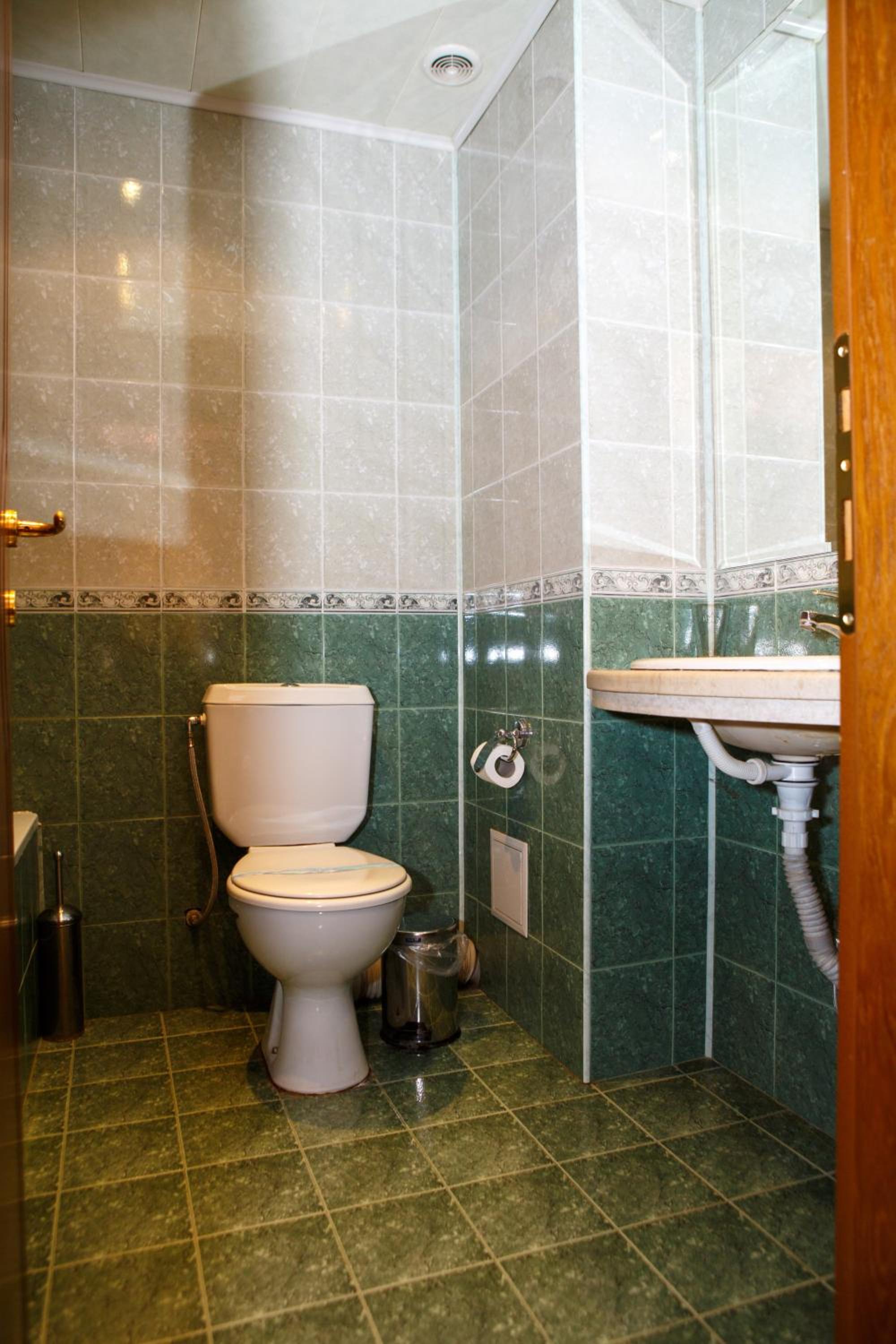 Double Room - Photo 25