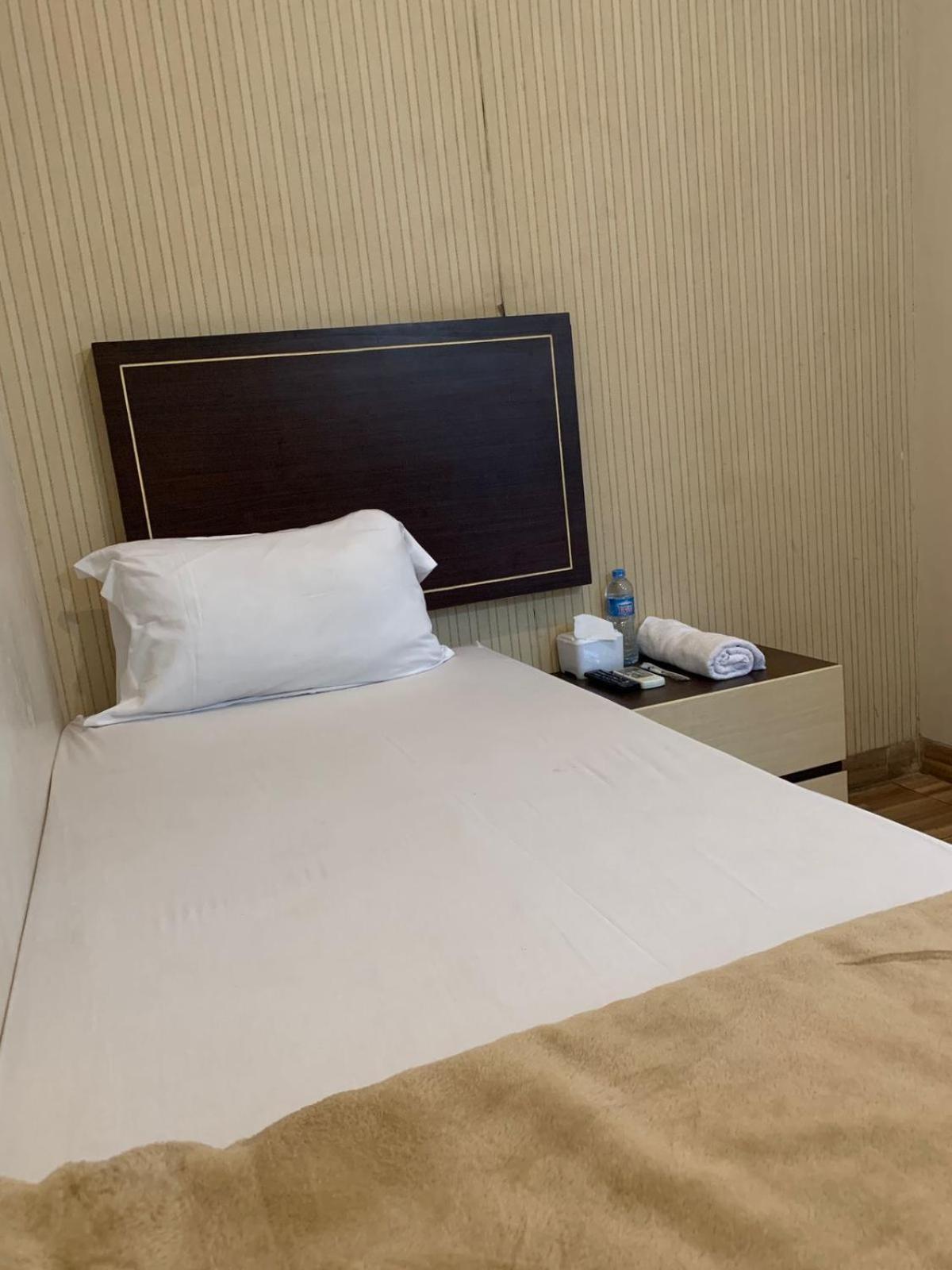 Single Room photo 2