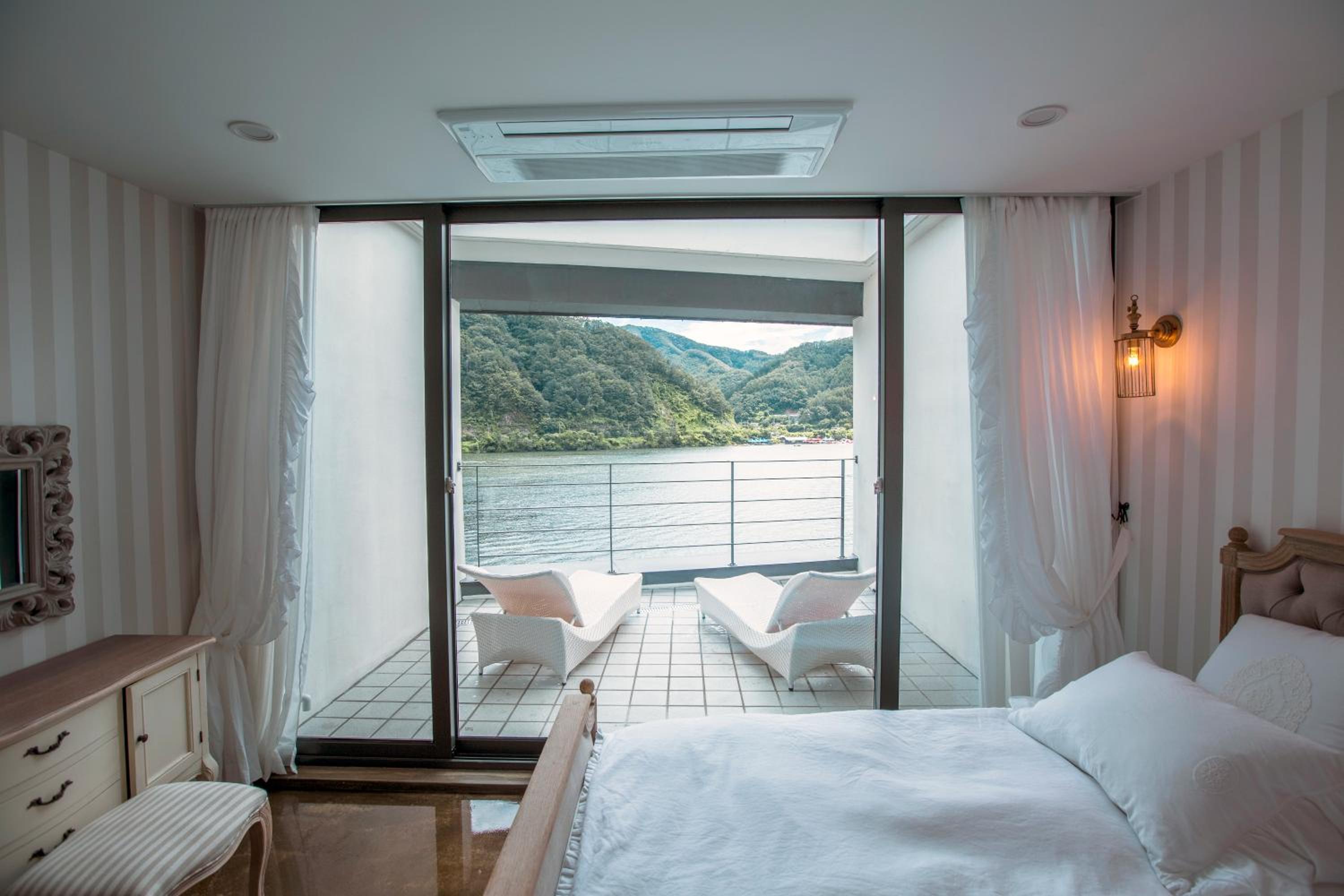 Double Room with Terrace photo 2