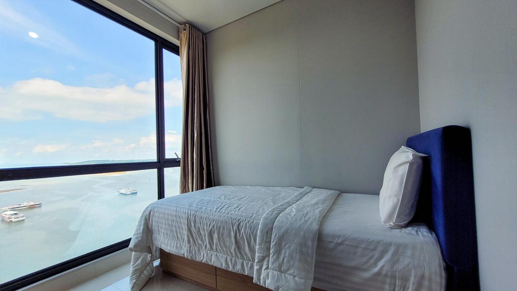 Apartment with Sea View - Photo 4