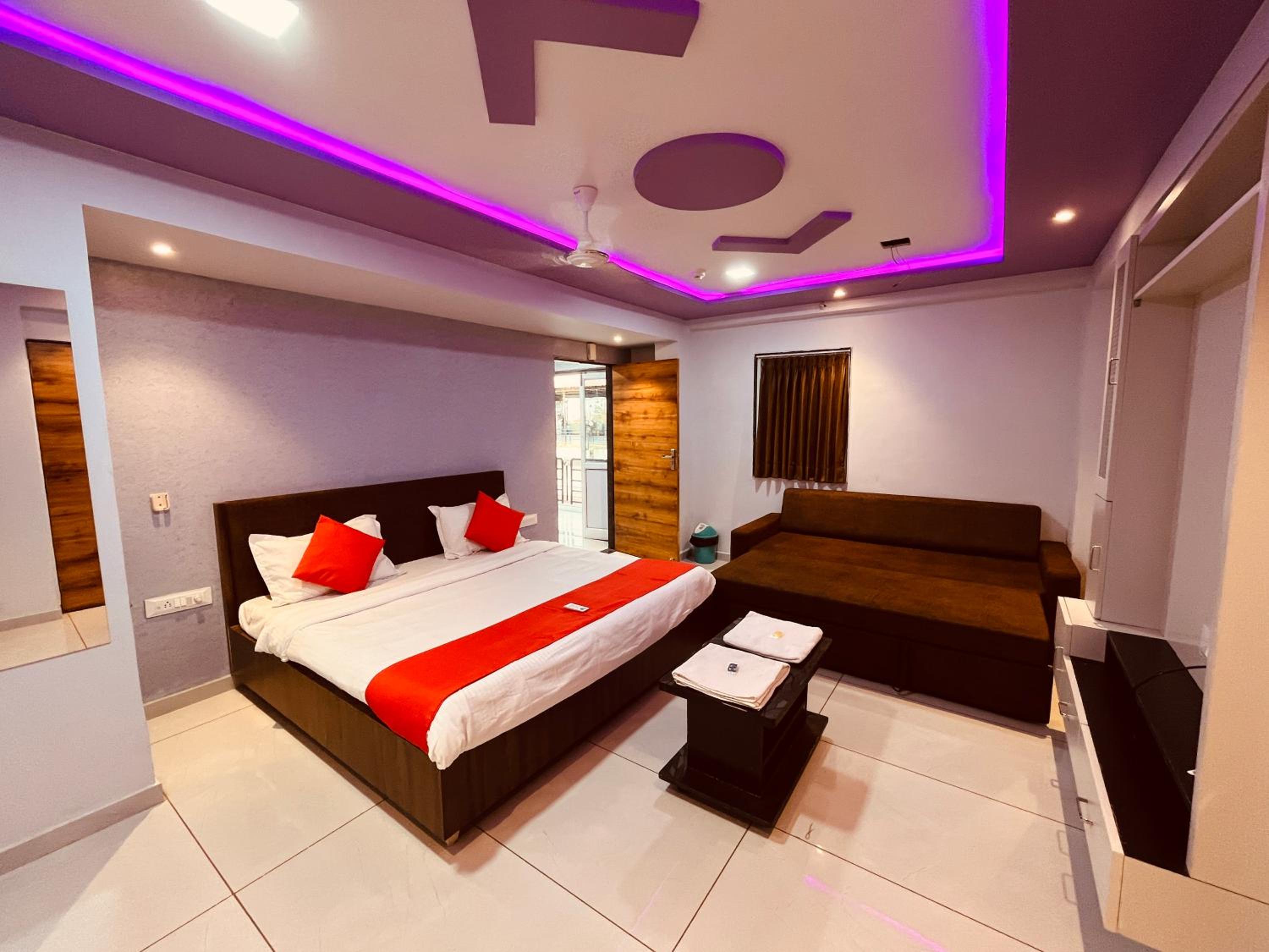Large Double Room