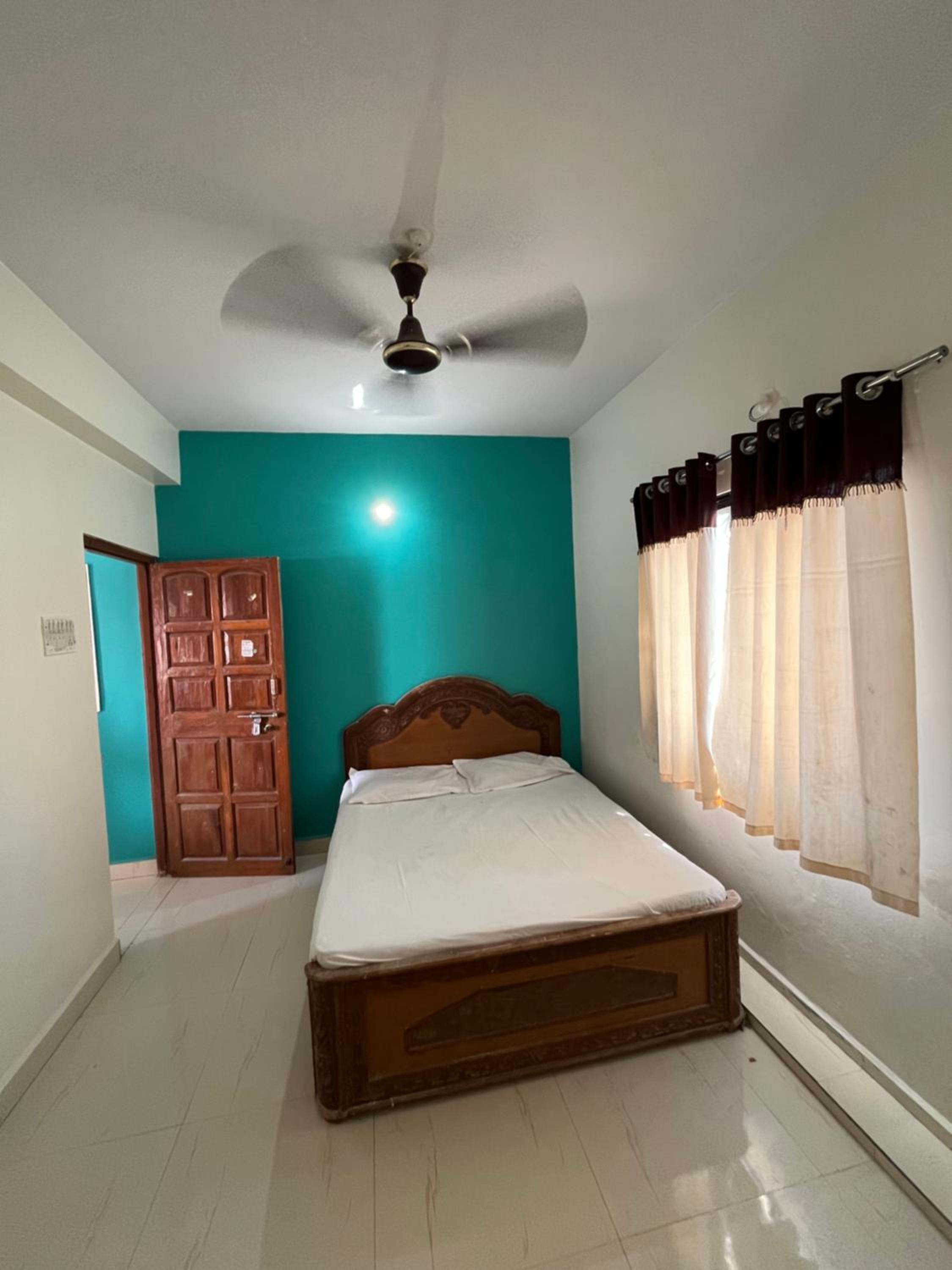 Standard Room AC with Four Bed photo 2