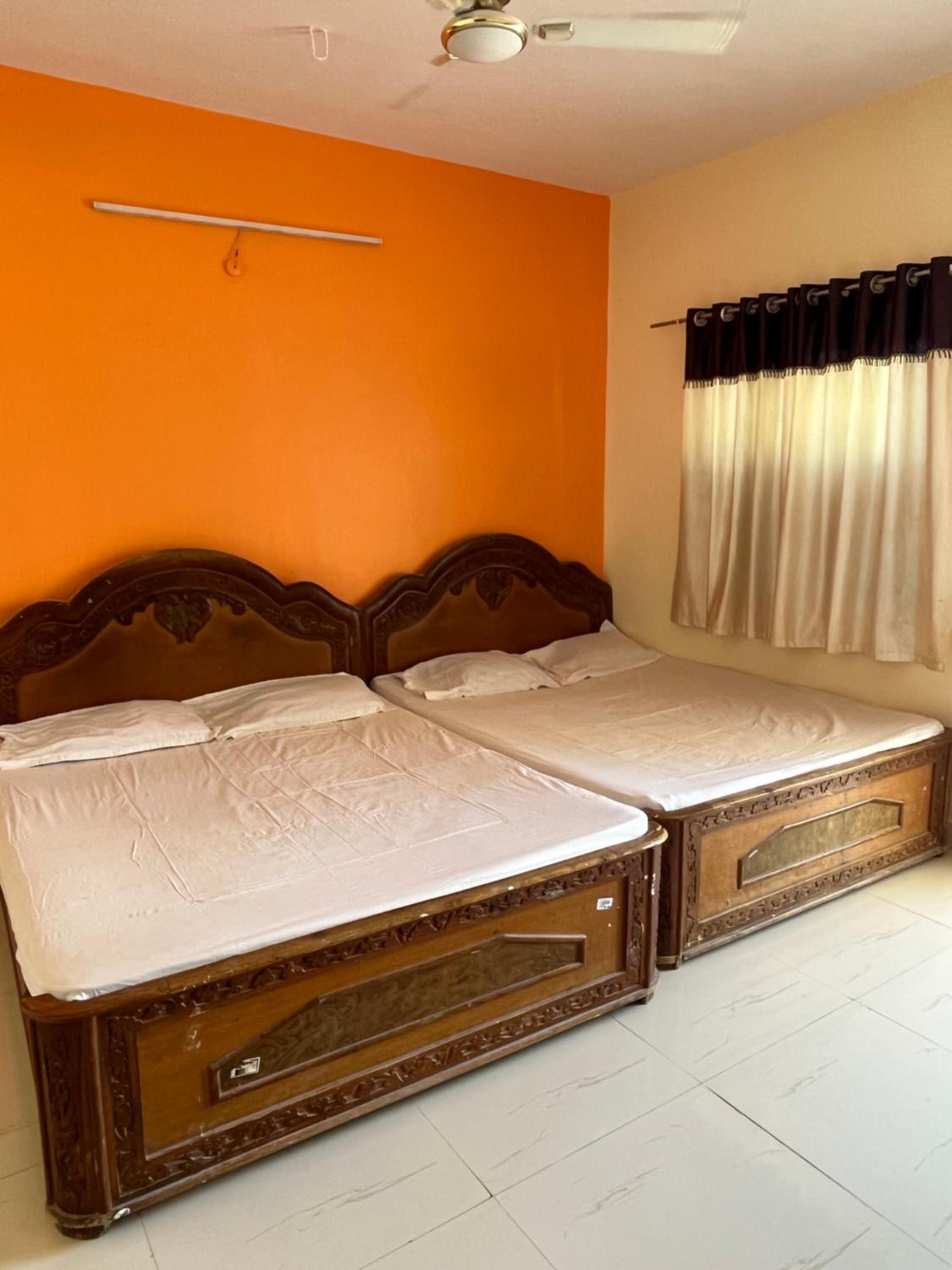 Family Room NON AC with 3 Double Bed photo 1