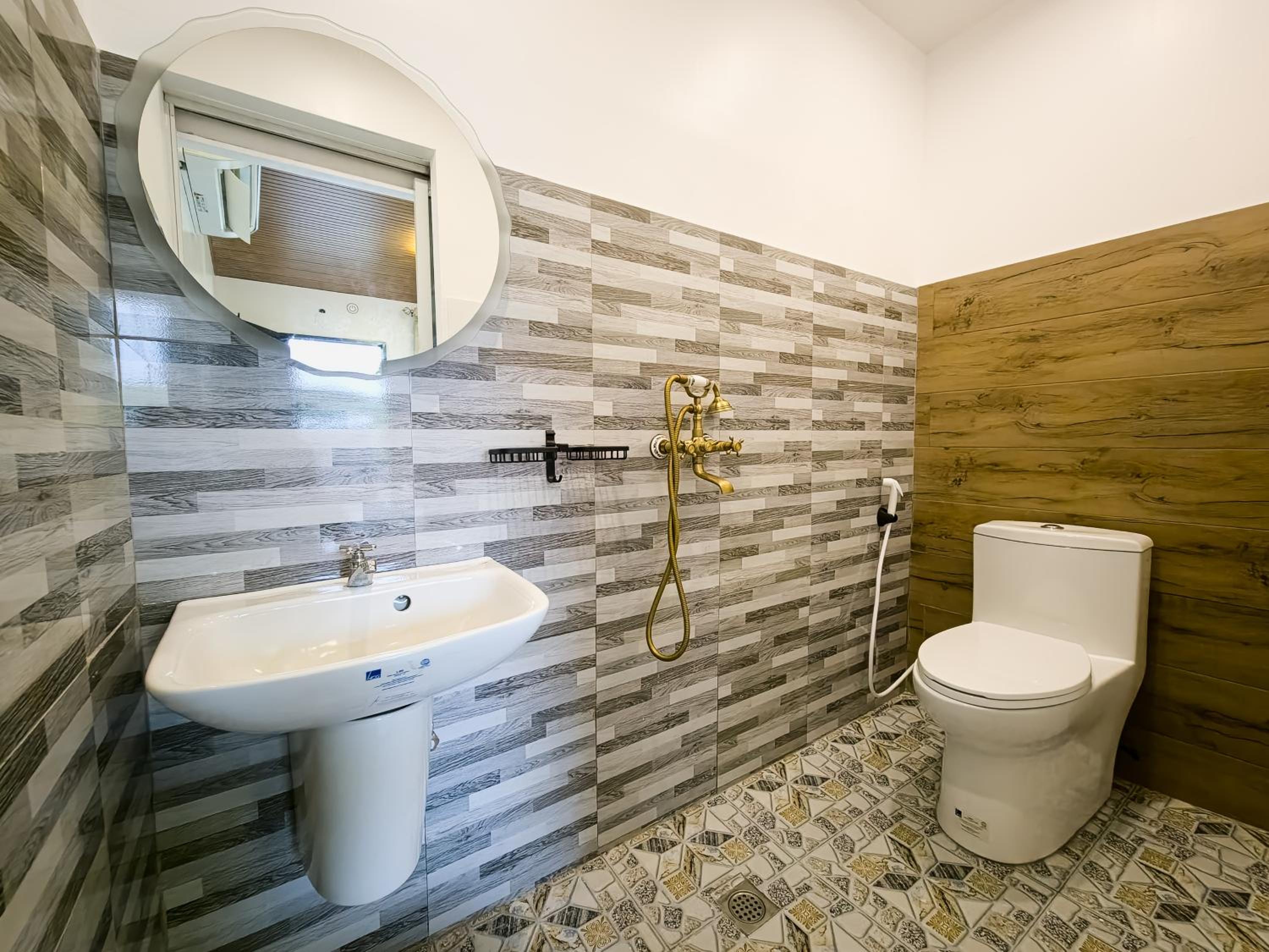 Junior Suite with Mountain View - Photo 2