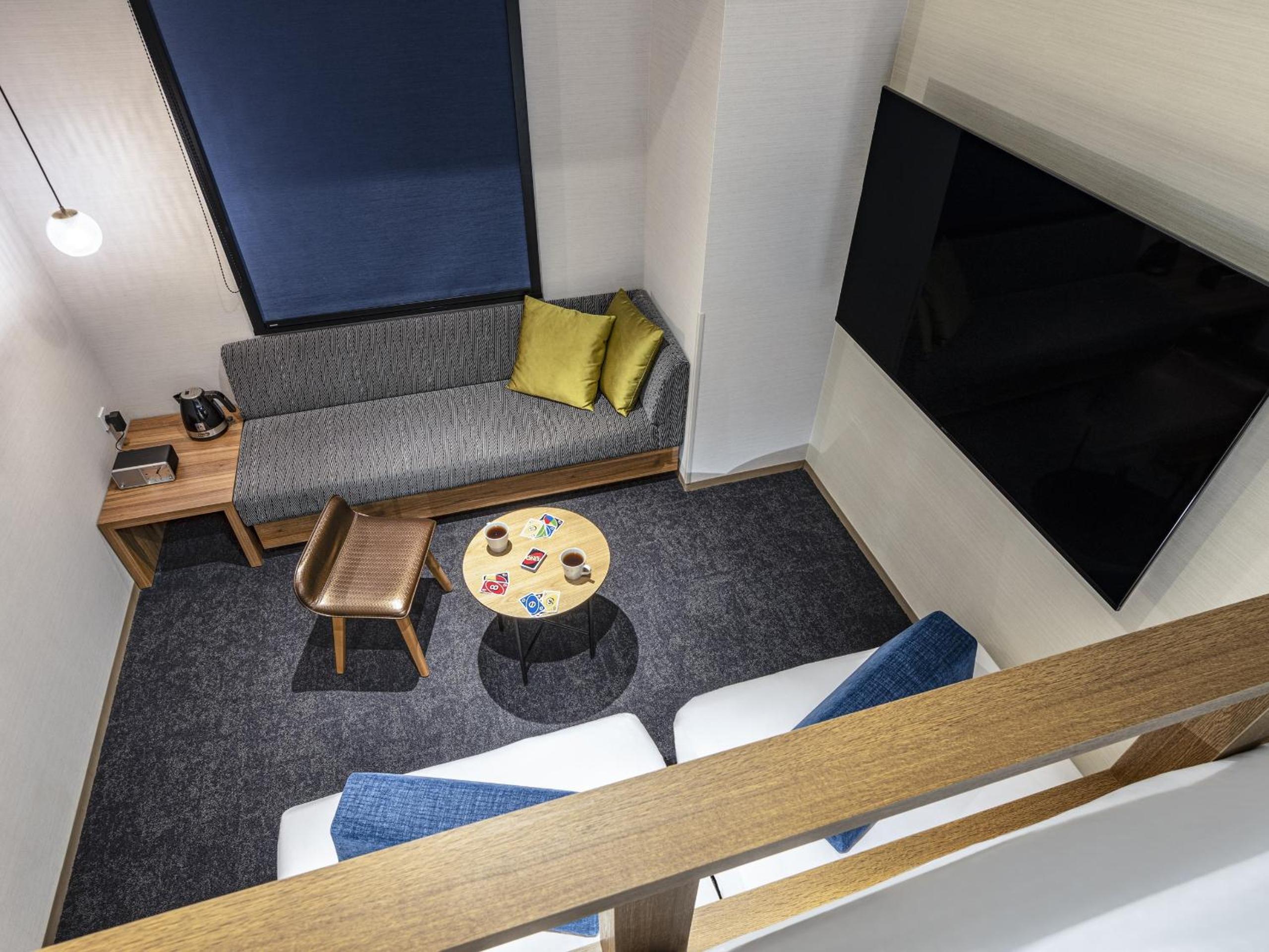 Special Bunk Bed Room (2 Single Beds + 1 Bunk Bed) - Non-Smoking photo 2