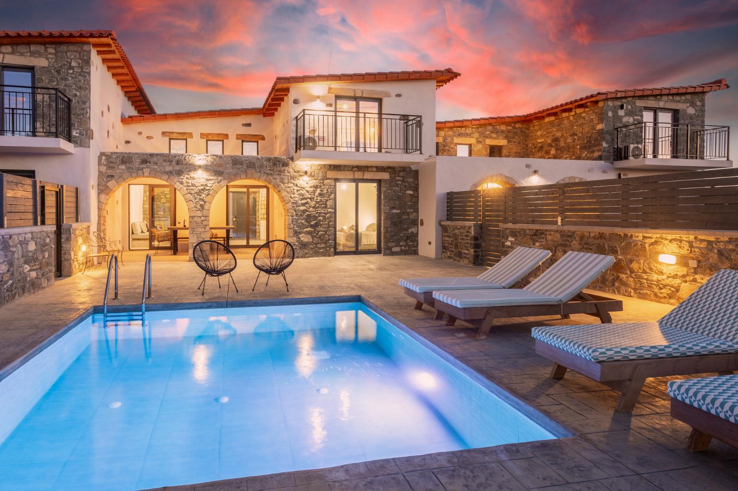 Villa photo 2