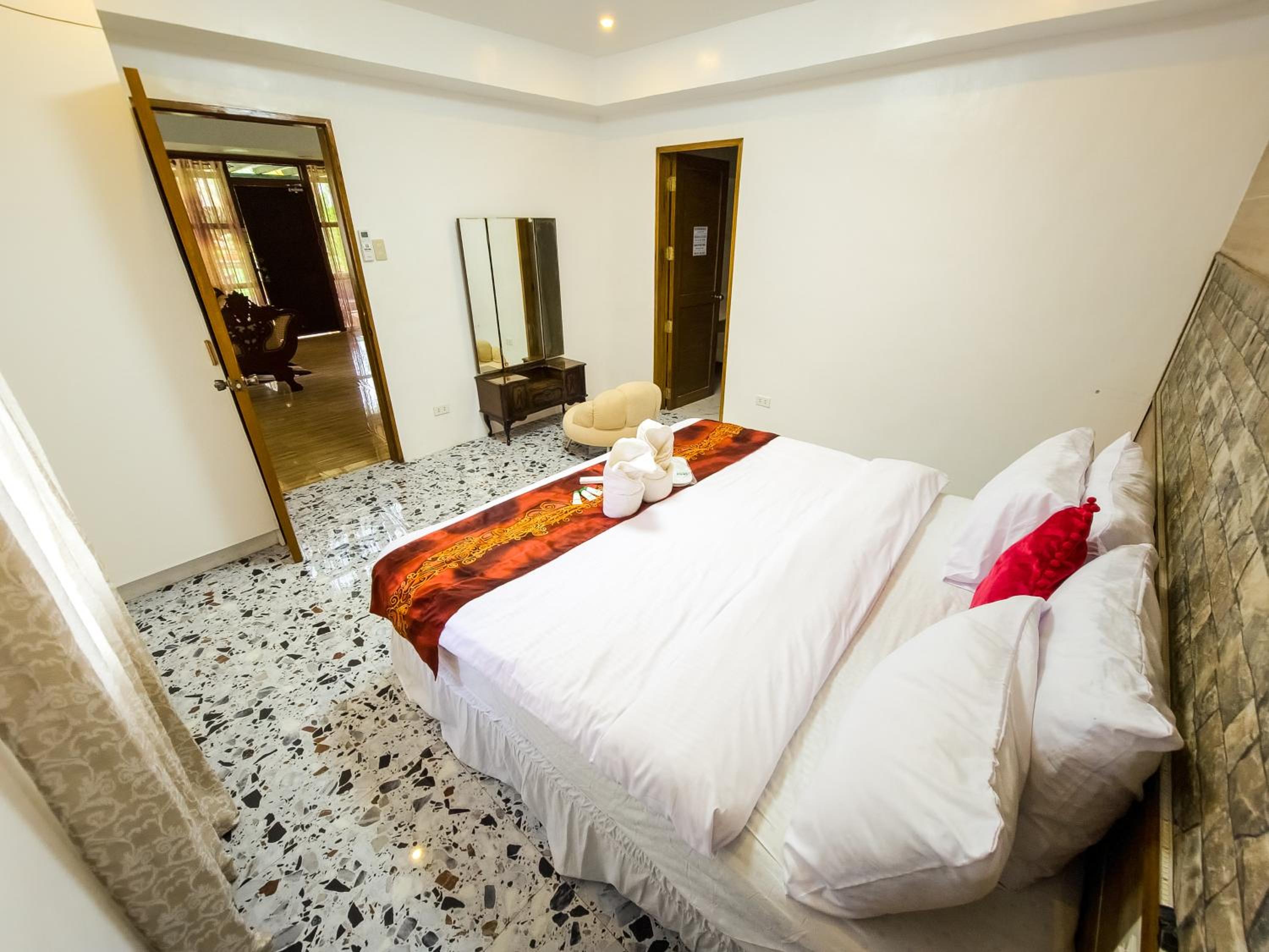 Vacation Home - Photo 2