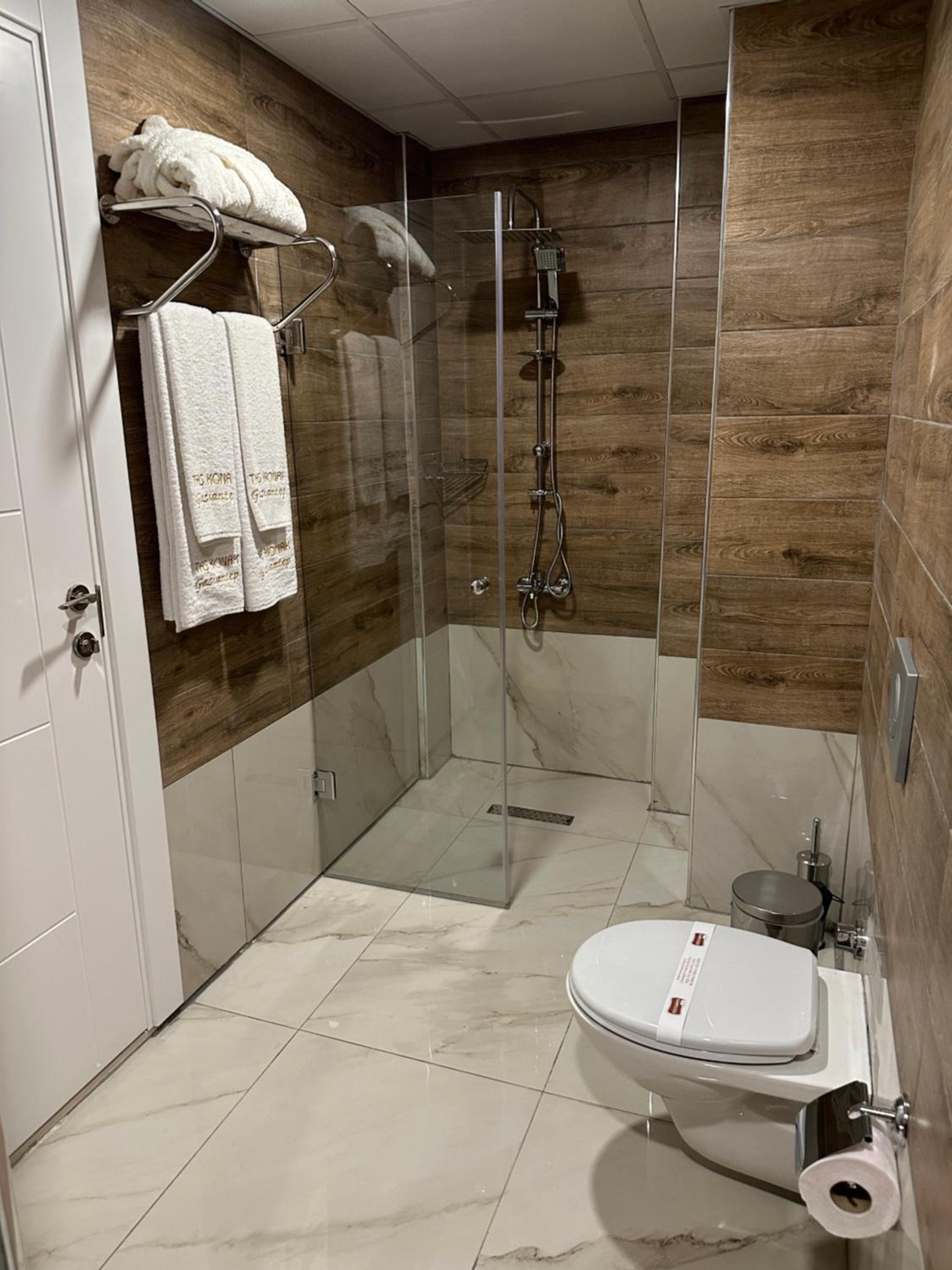 Standard Room - Photo 27