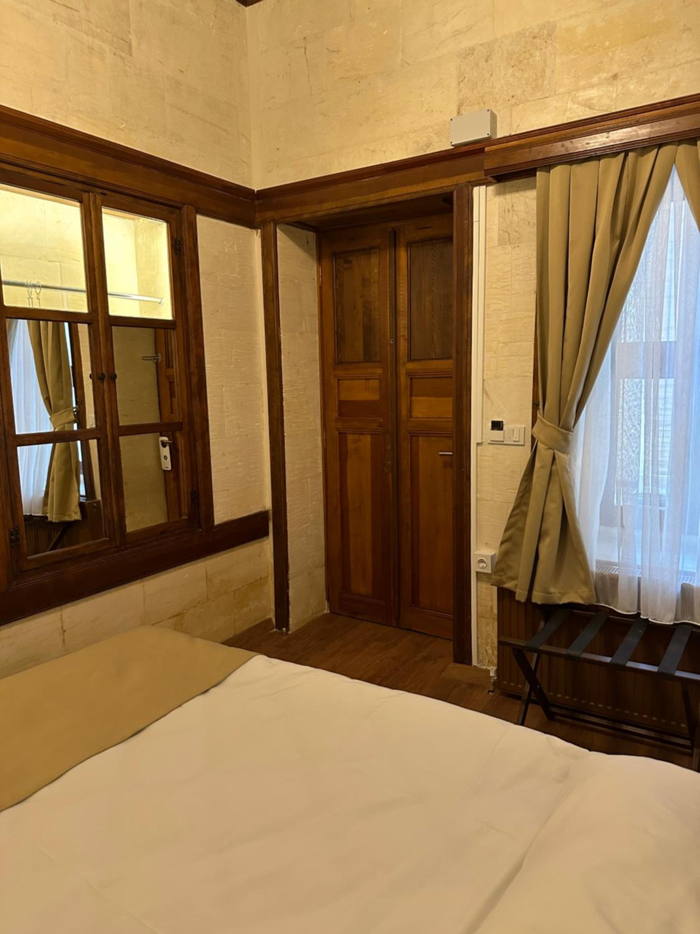 Economy Room - Photo 11