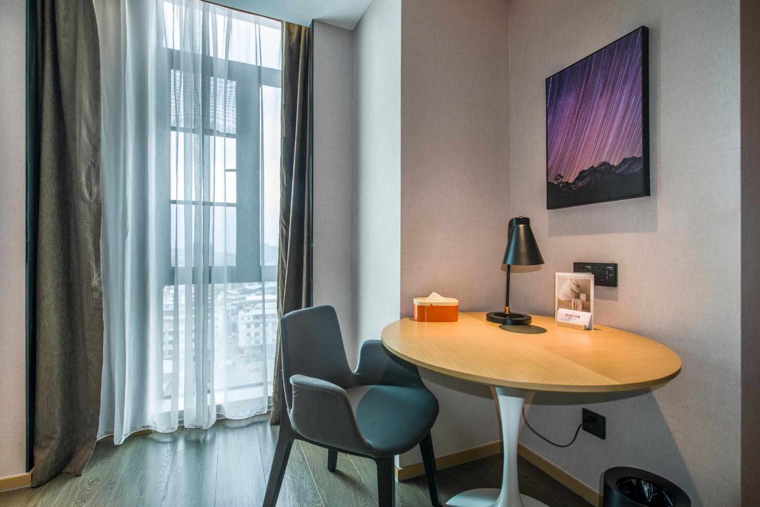 Elegant Double Room photo 2