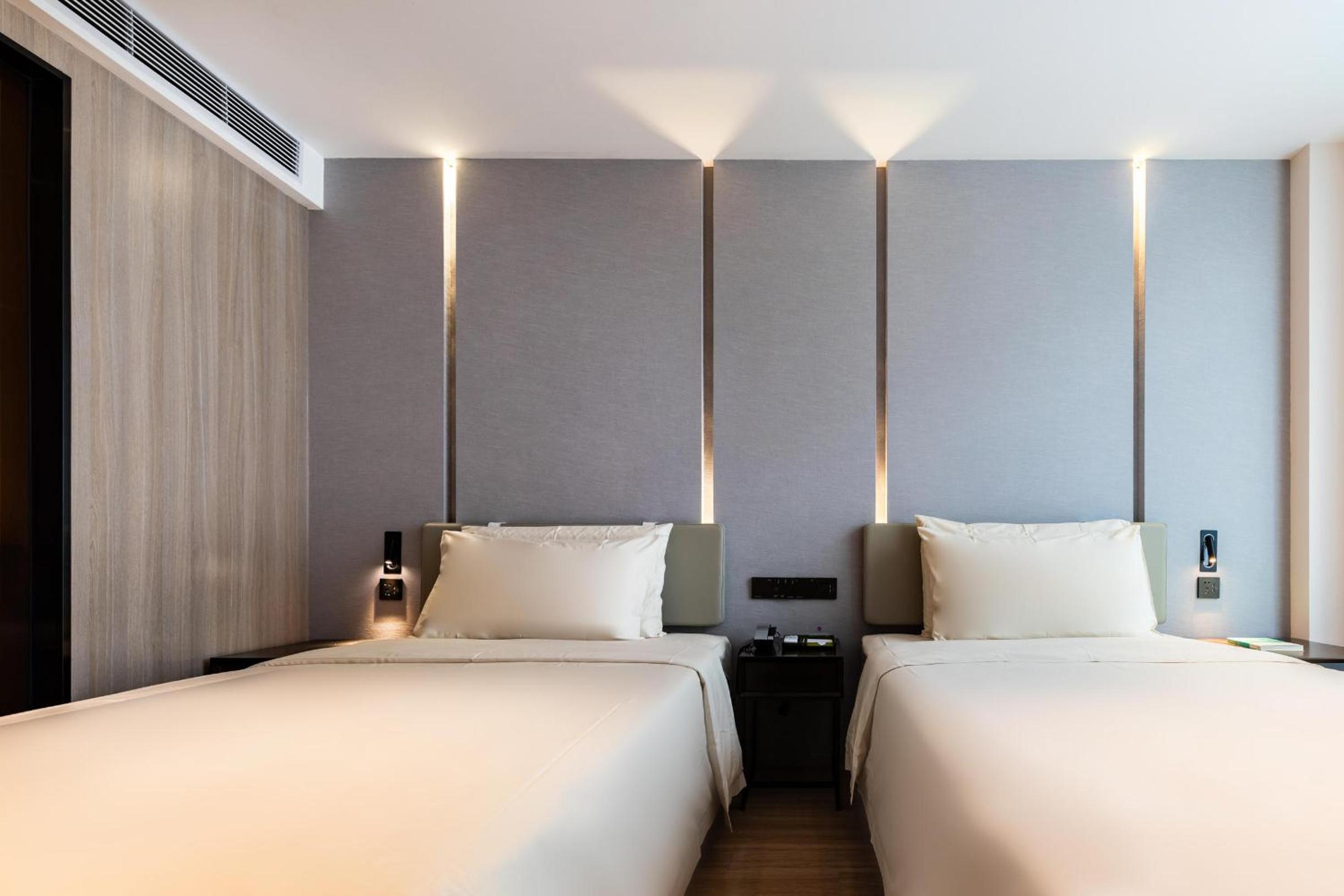 Jimu Twin Room
