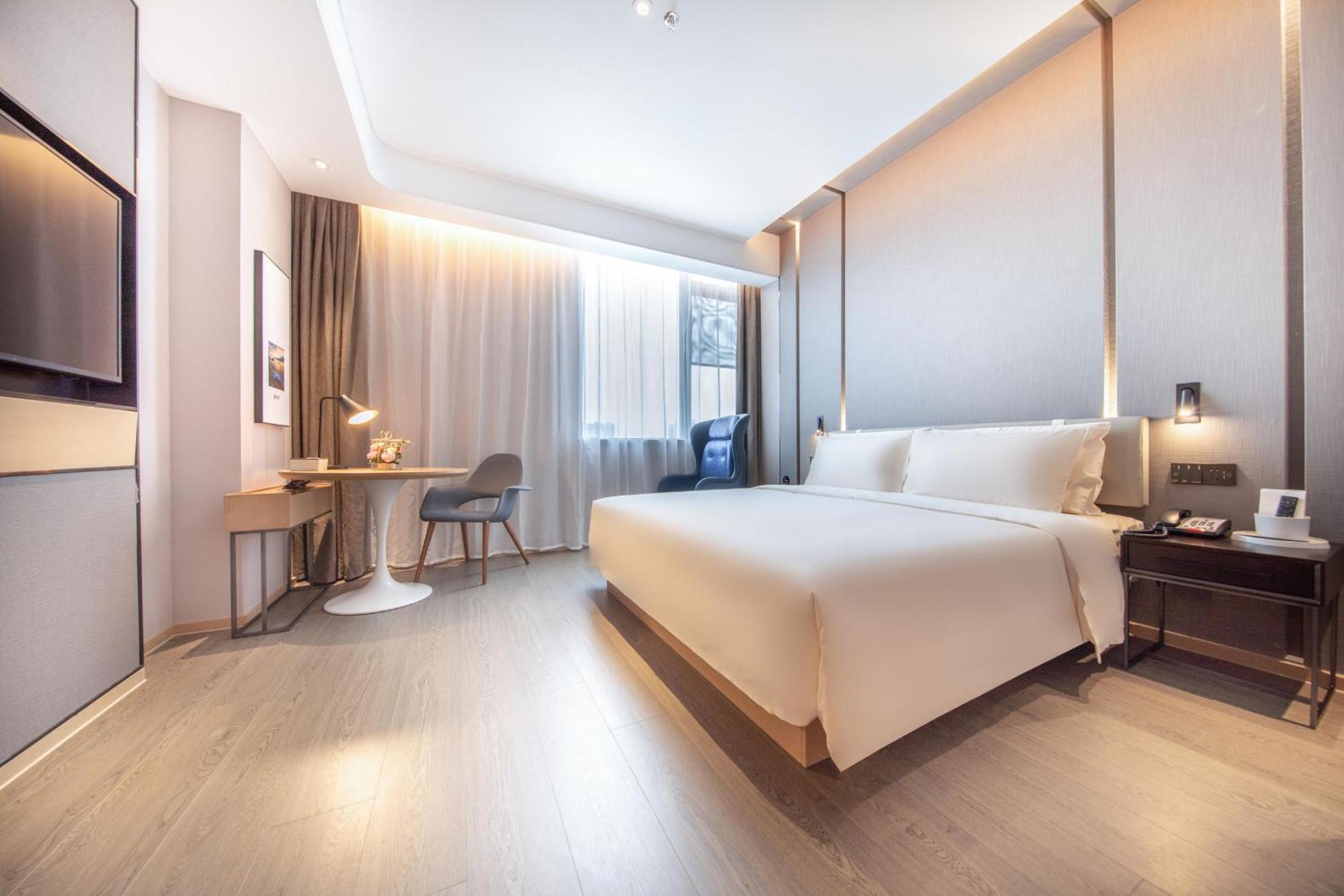 Elegant King Room