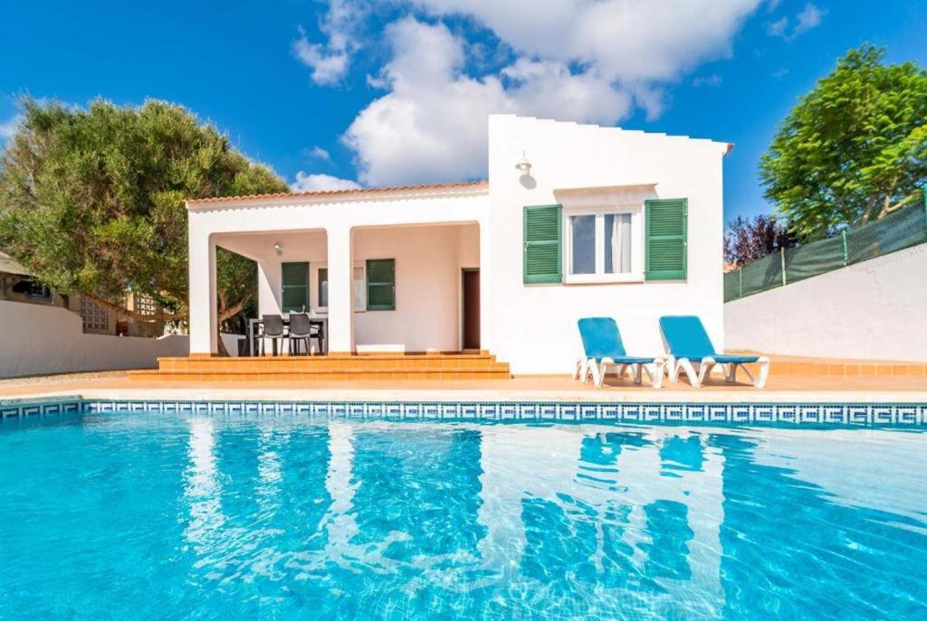 Villa de Tres Habitaciones