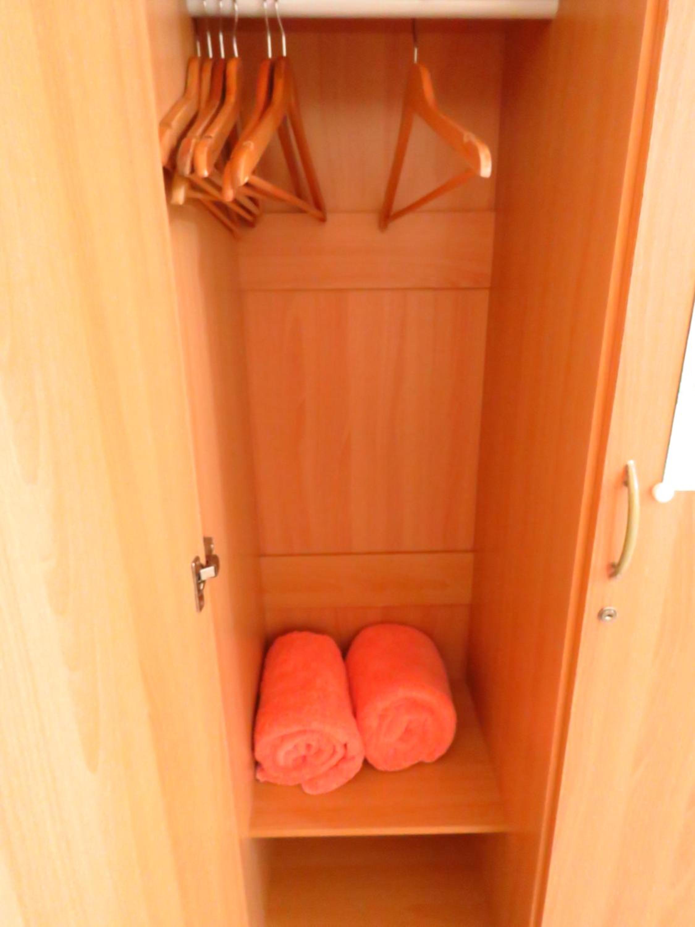 Budget Double Room photo 3