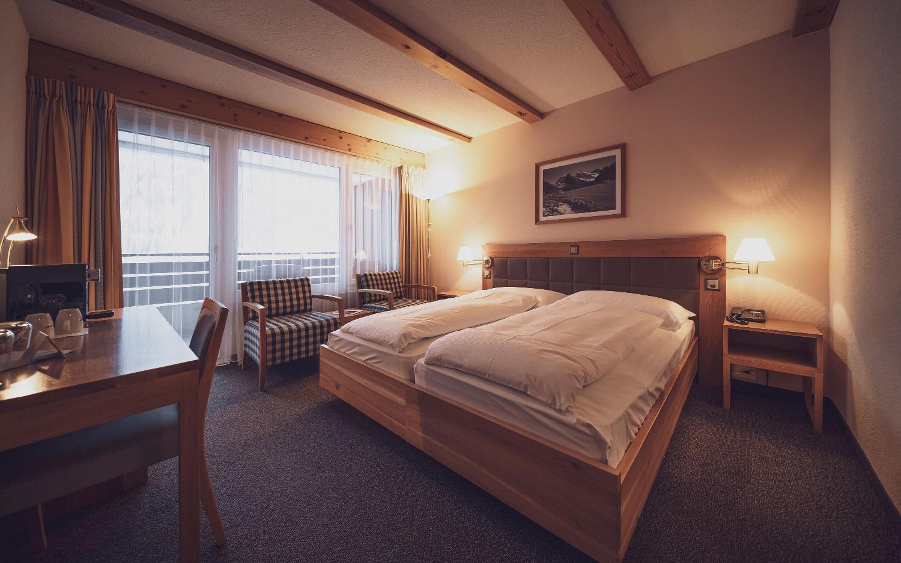 Classic Double Room with Balcony - Photo 2