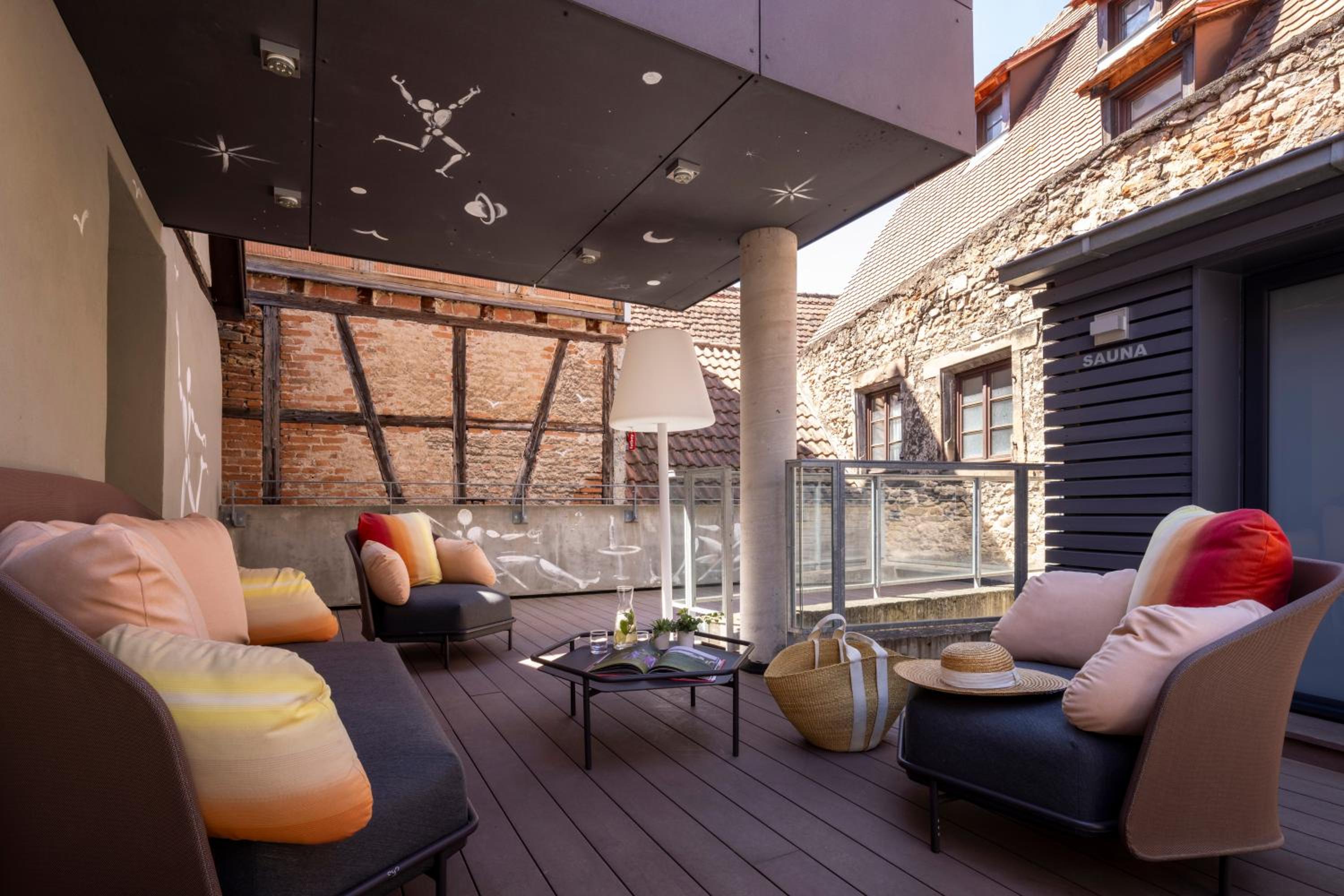 Double Room with Terrace and Private Sauna - Photo 3