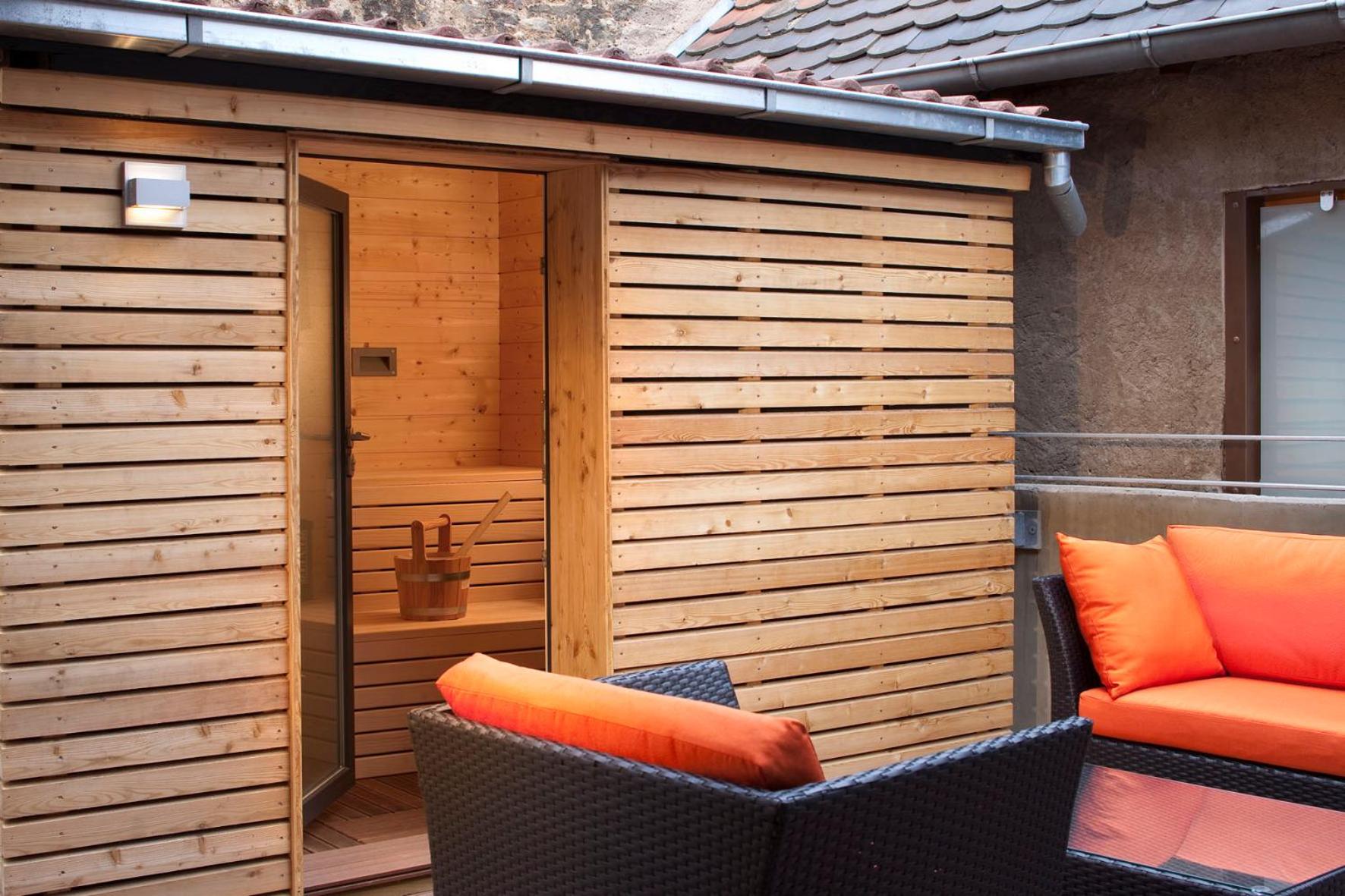 Double Room with Terrace and Private Sauna - Photo 4
