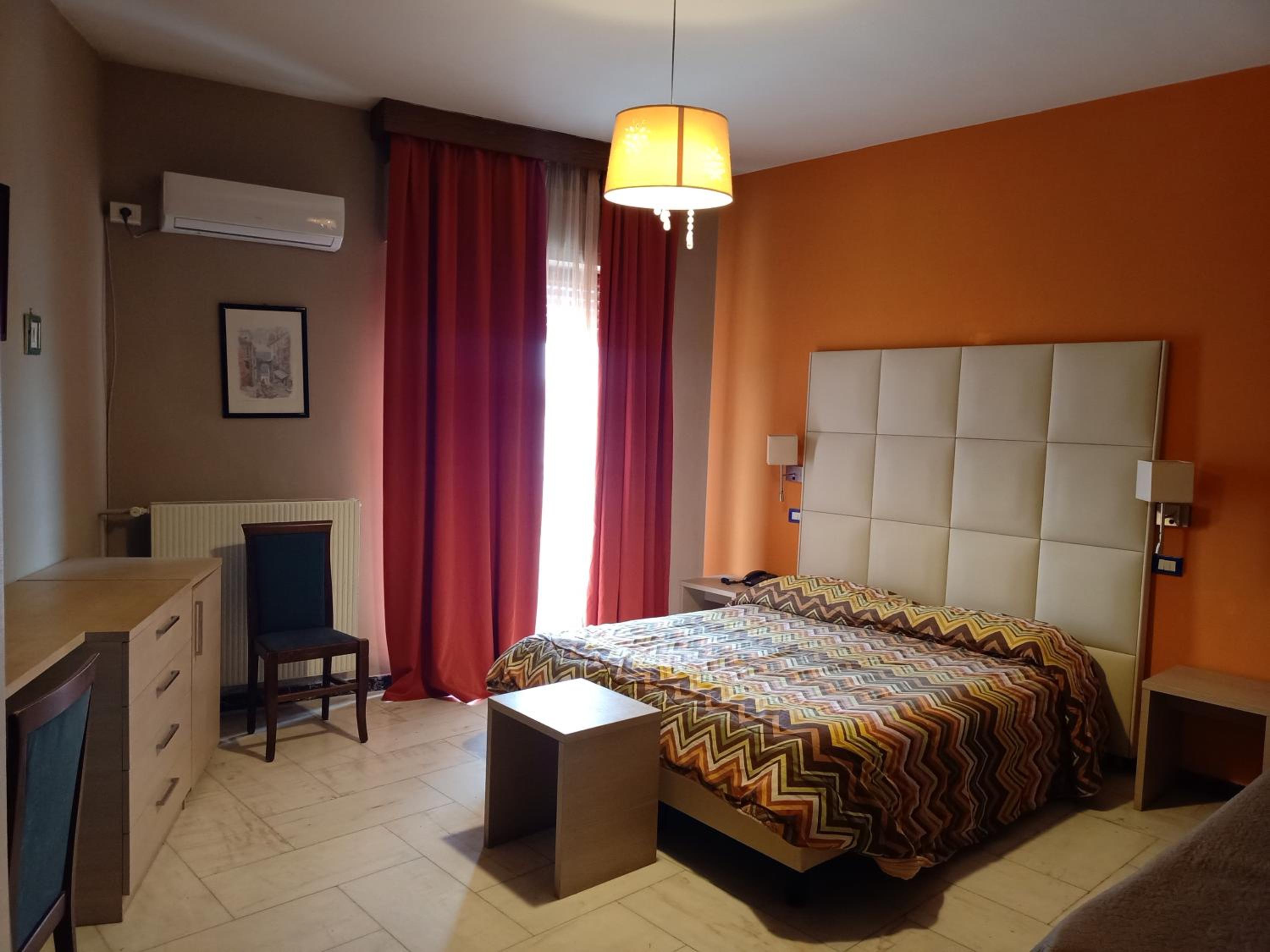 Triple Room photo 2