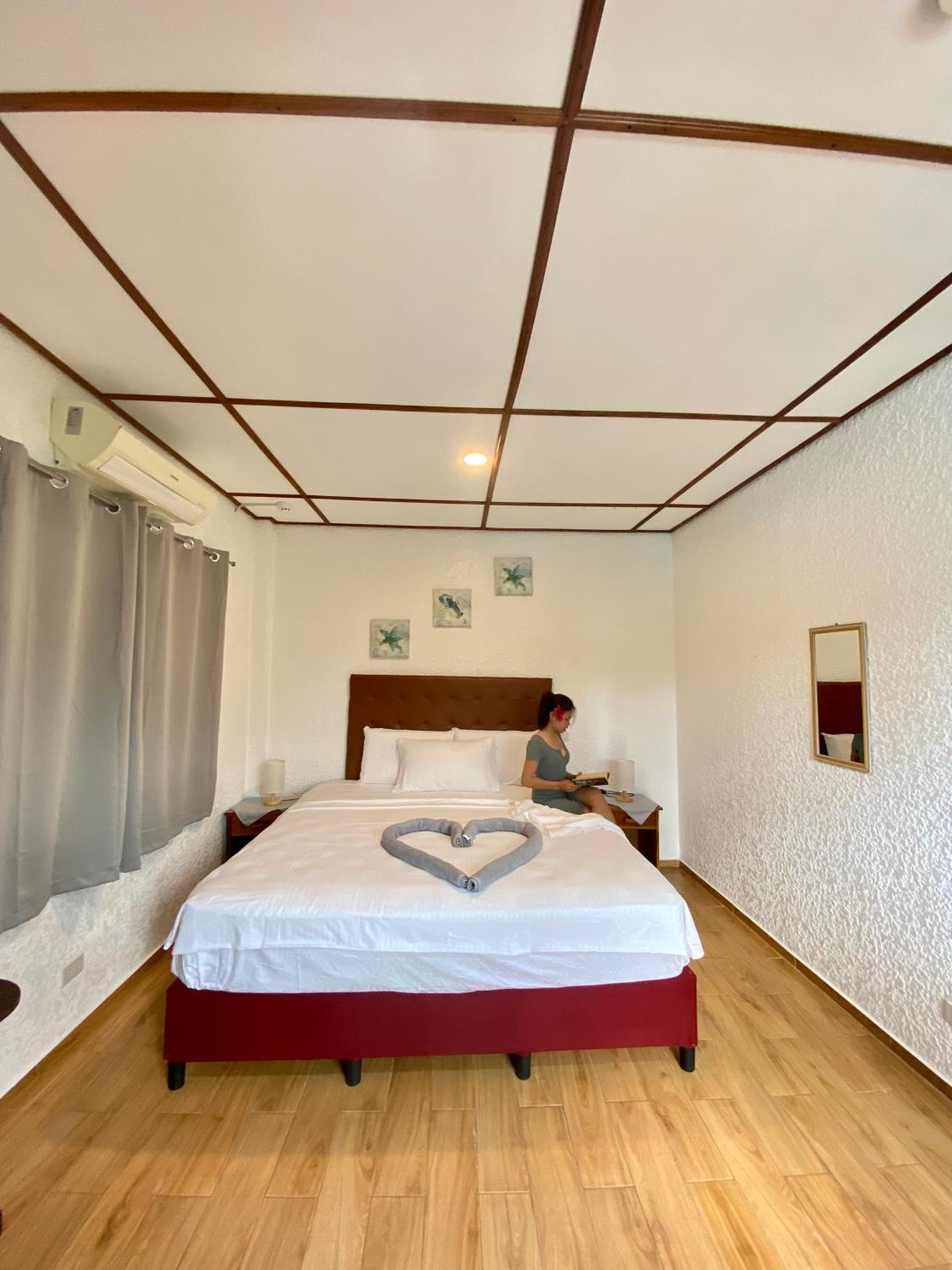 Standard Queen Room - Photo 2