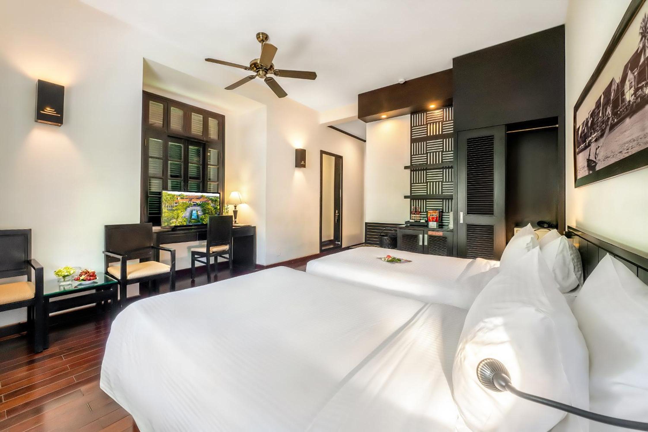 Classic Room with City view - Photo 4