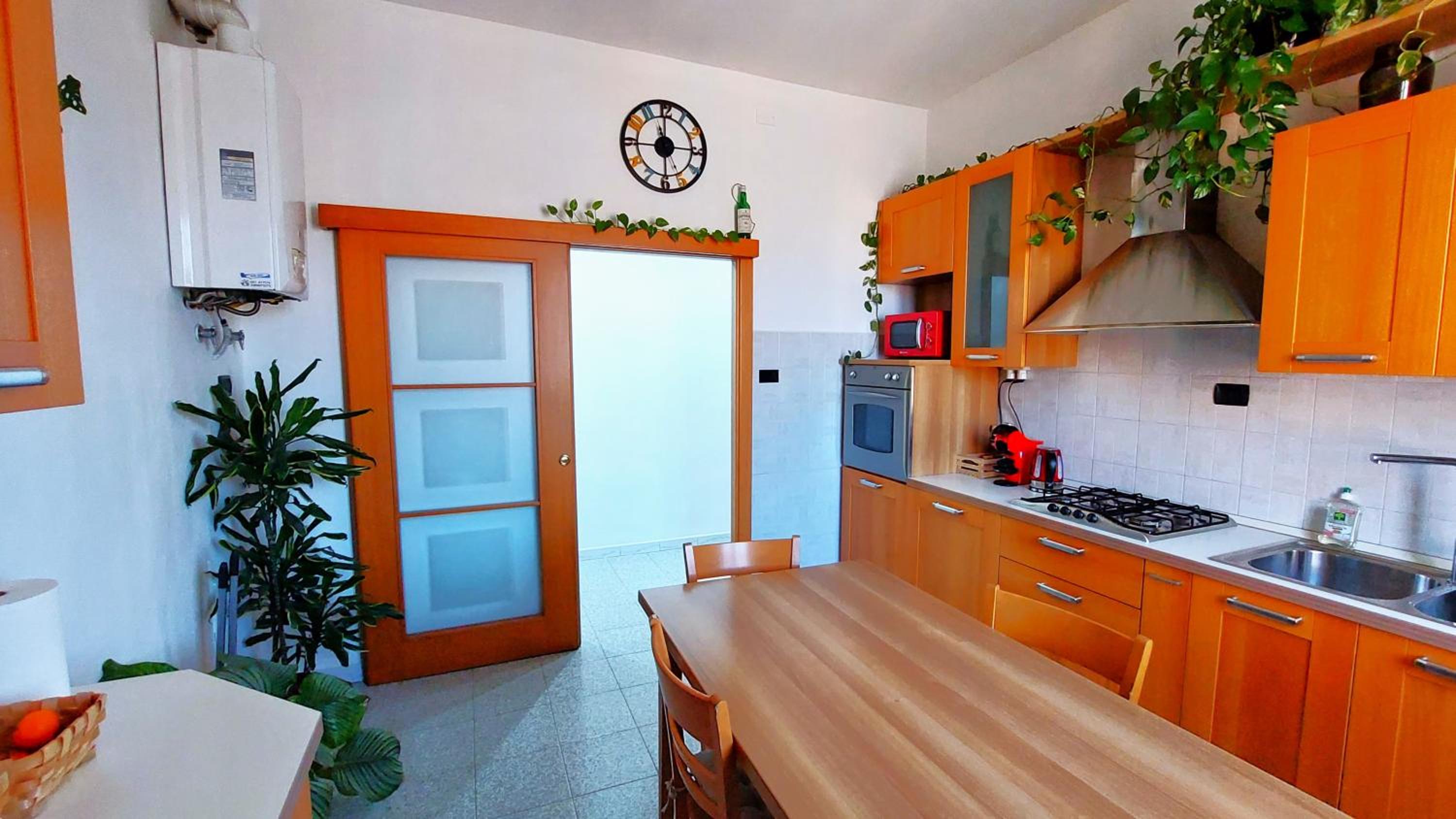 Double Room - Photo 9