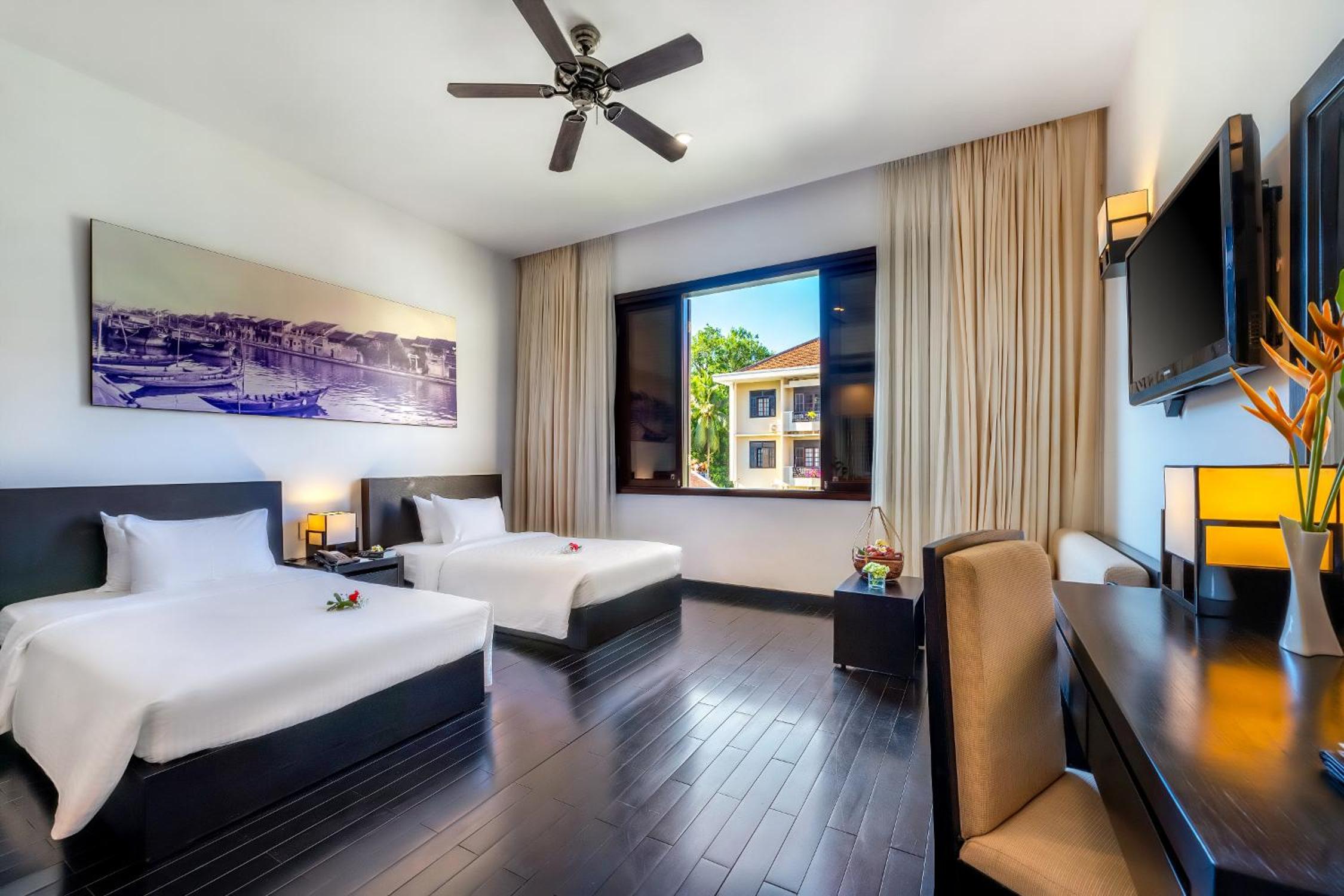 Premium with Pool/Garden/City View - Photo 2