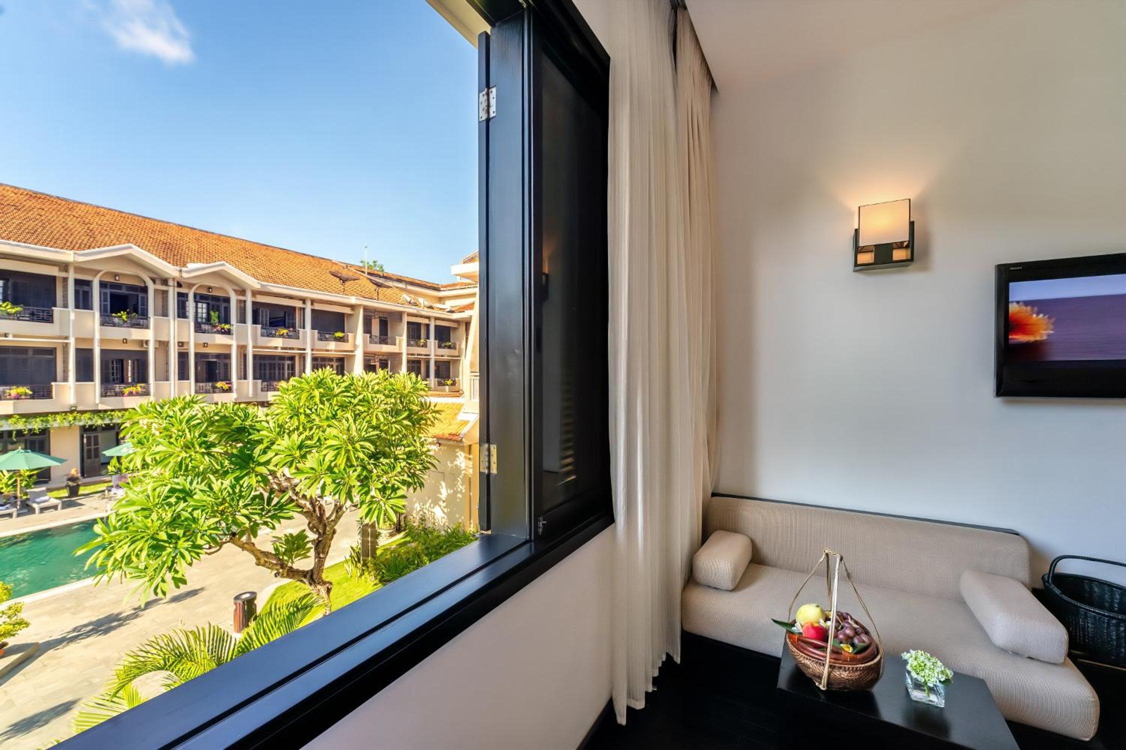 Premium with Pool/Garden/City View - Photo 10