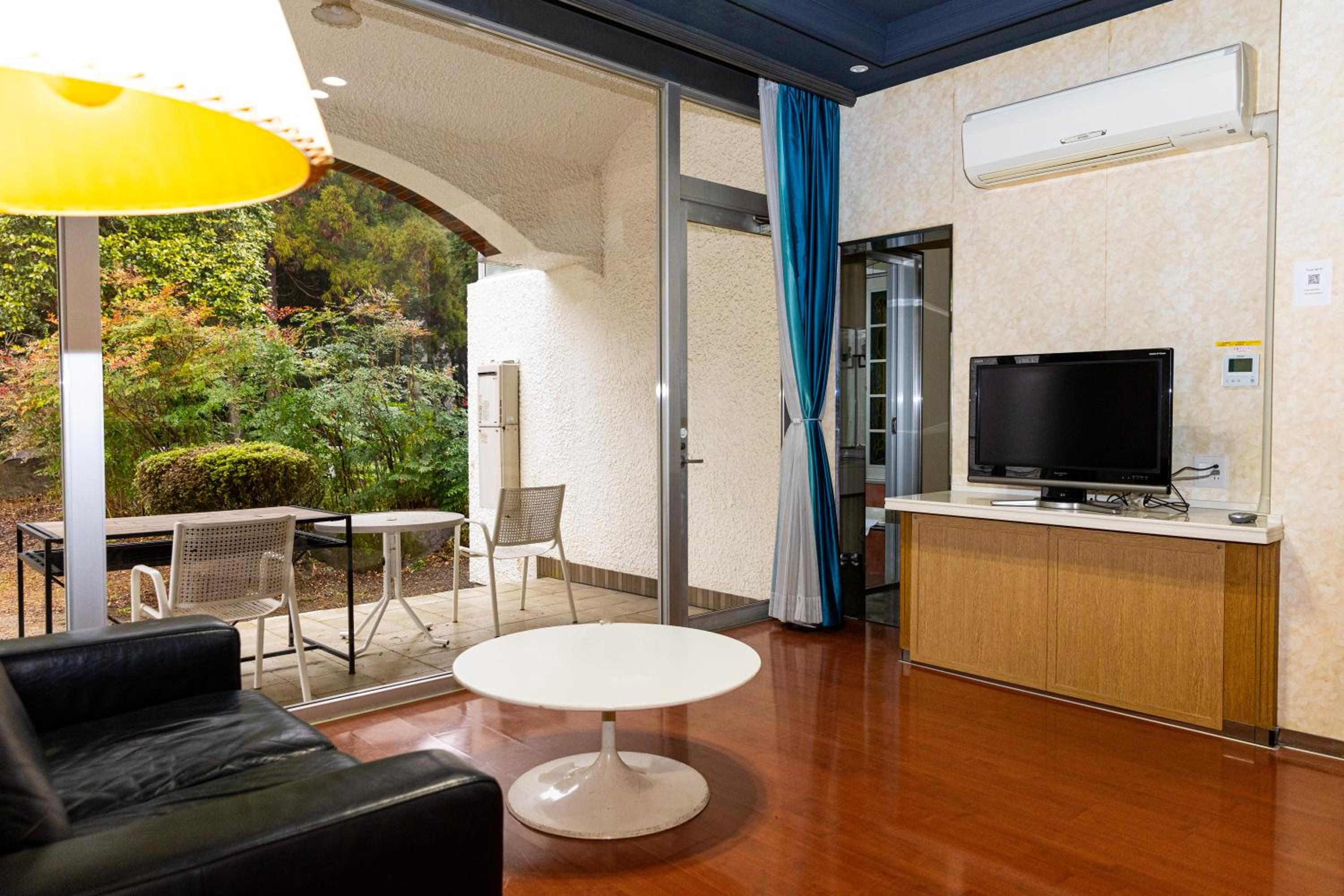 Double Room - Photo 4