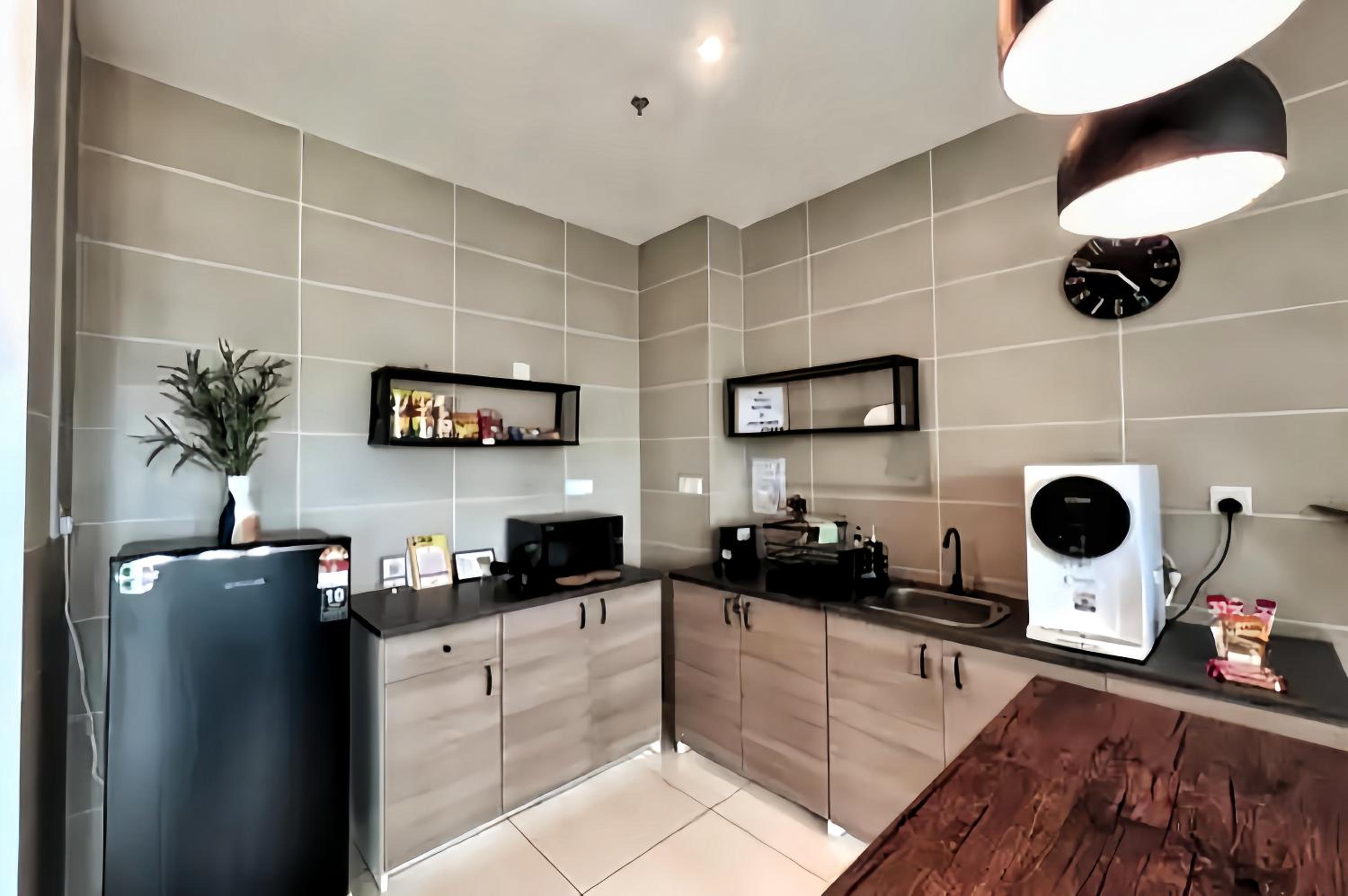 One-Bedroom Apartment - Photo 15