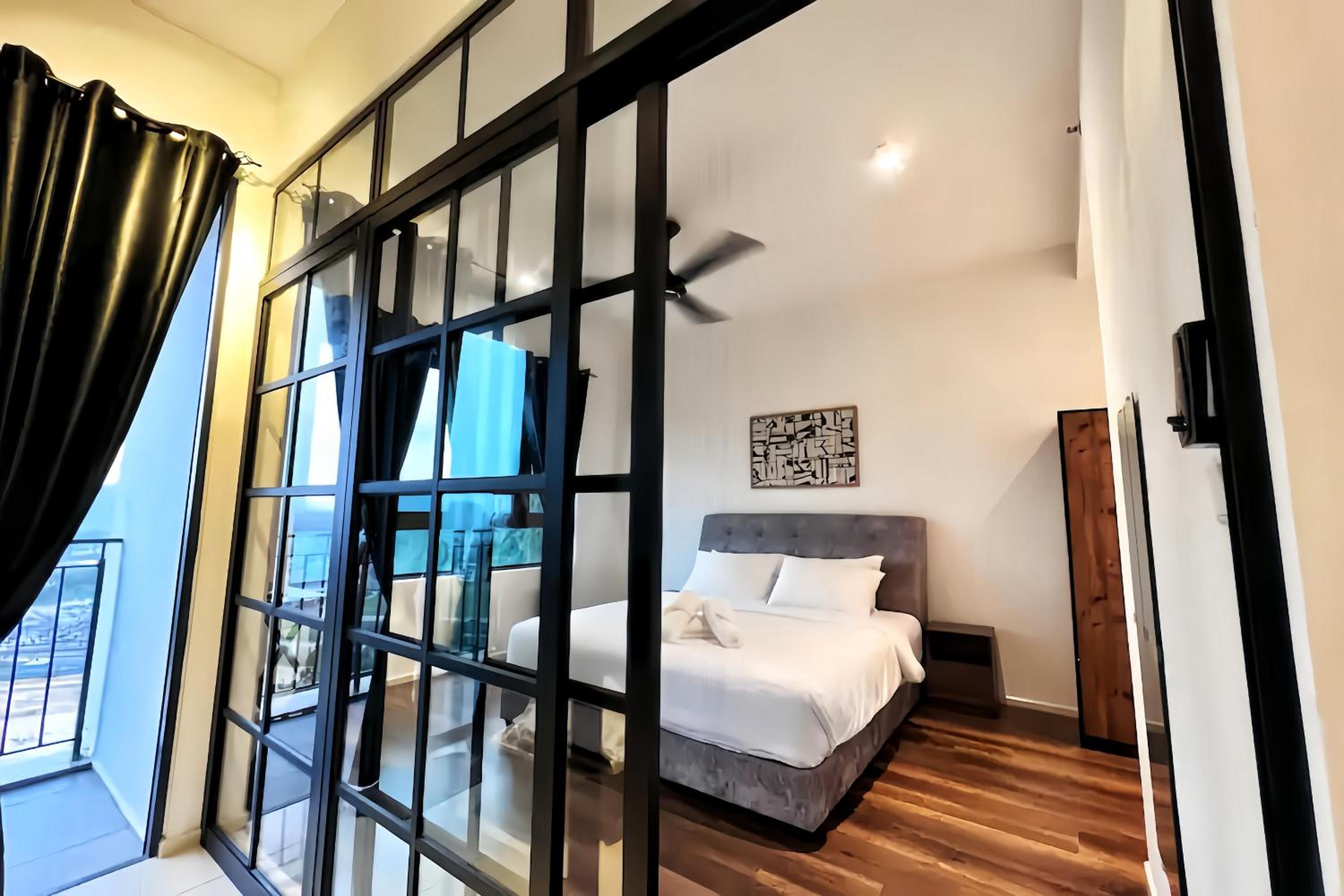 One-Bedroom Apartment - Photo 14