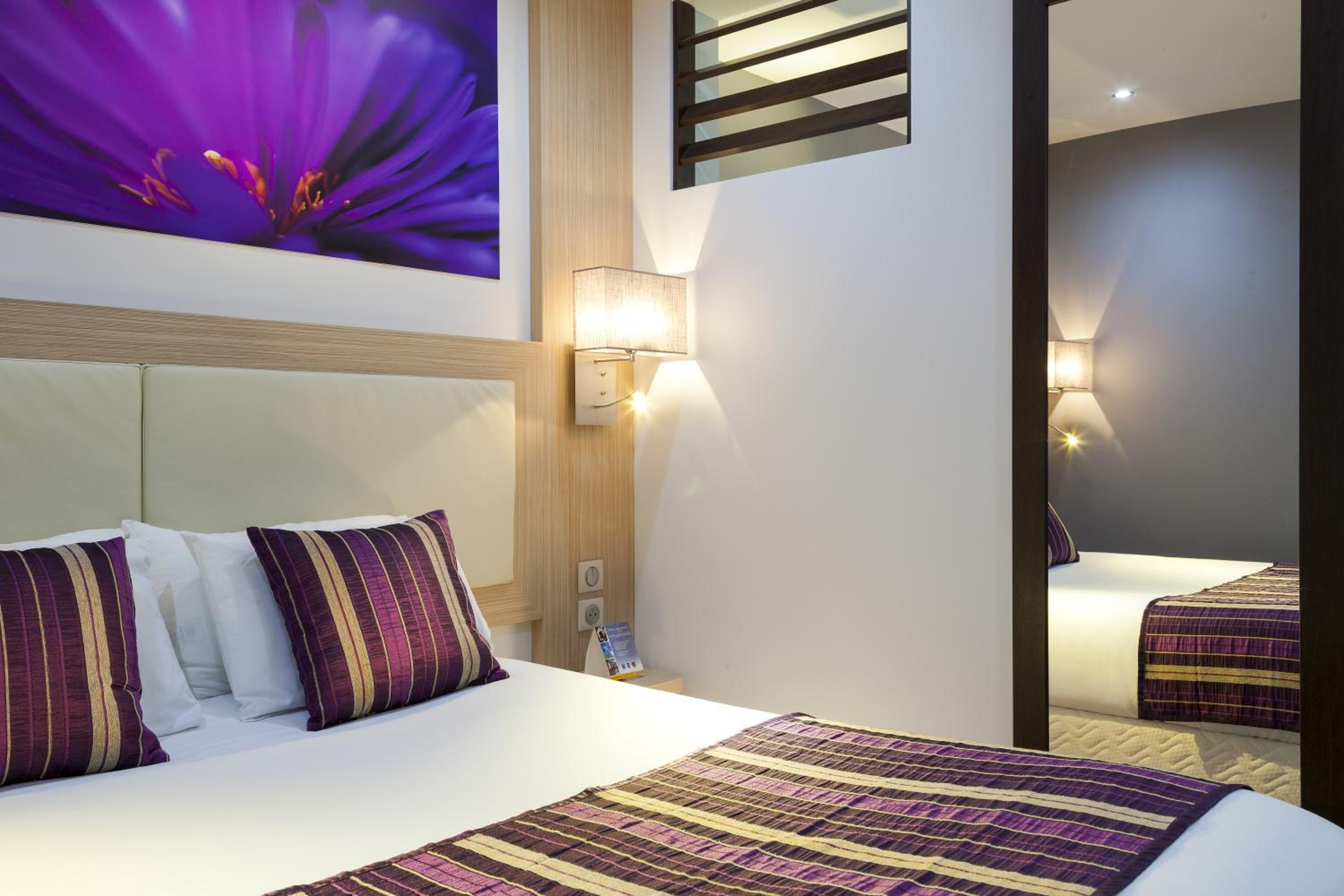Double Room - Photo 6