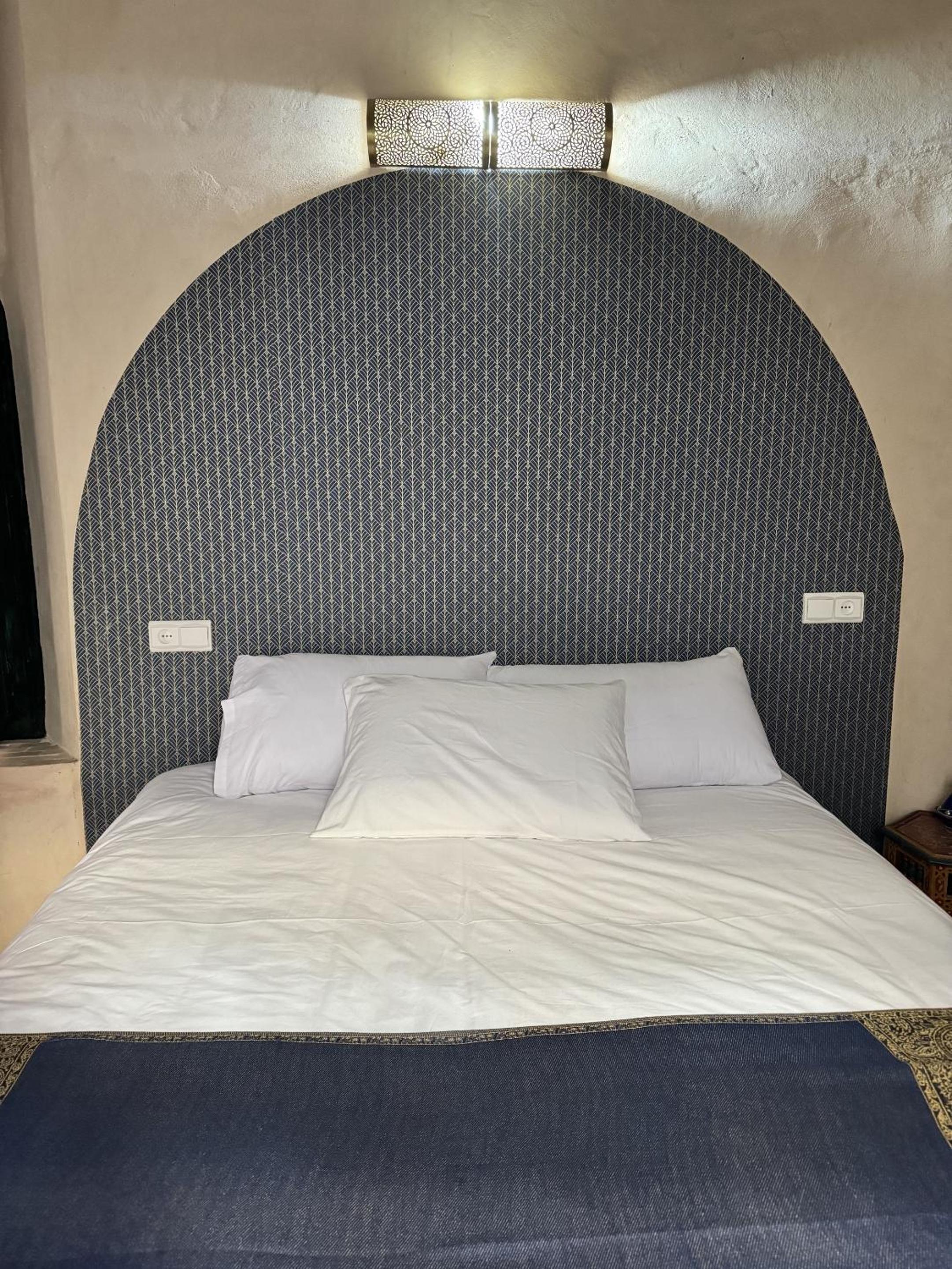 Double Room with Private Bathroom - Photo 1