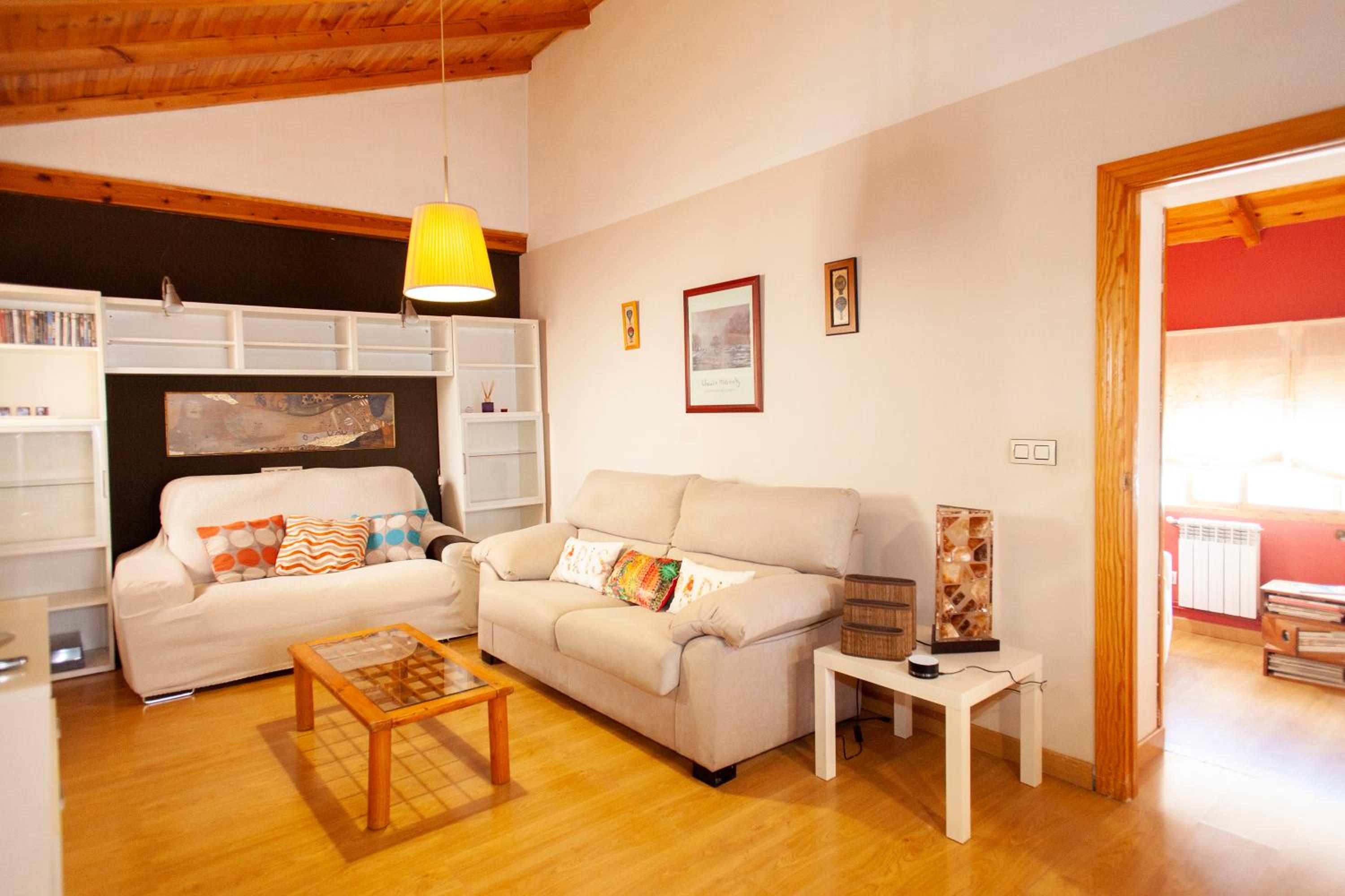 Apartamento de tres habitaciones - Piso alto