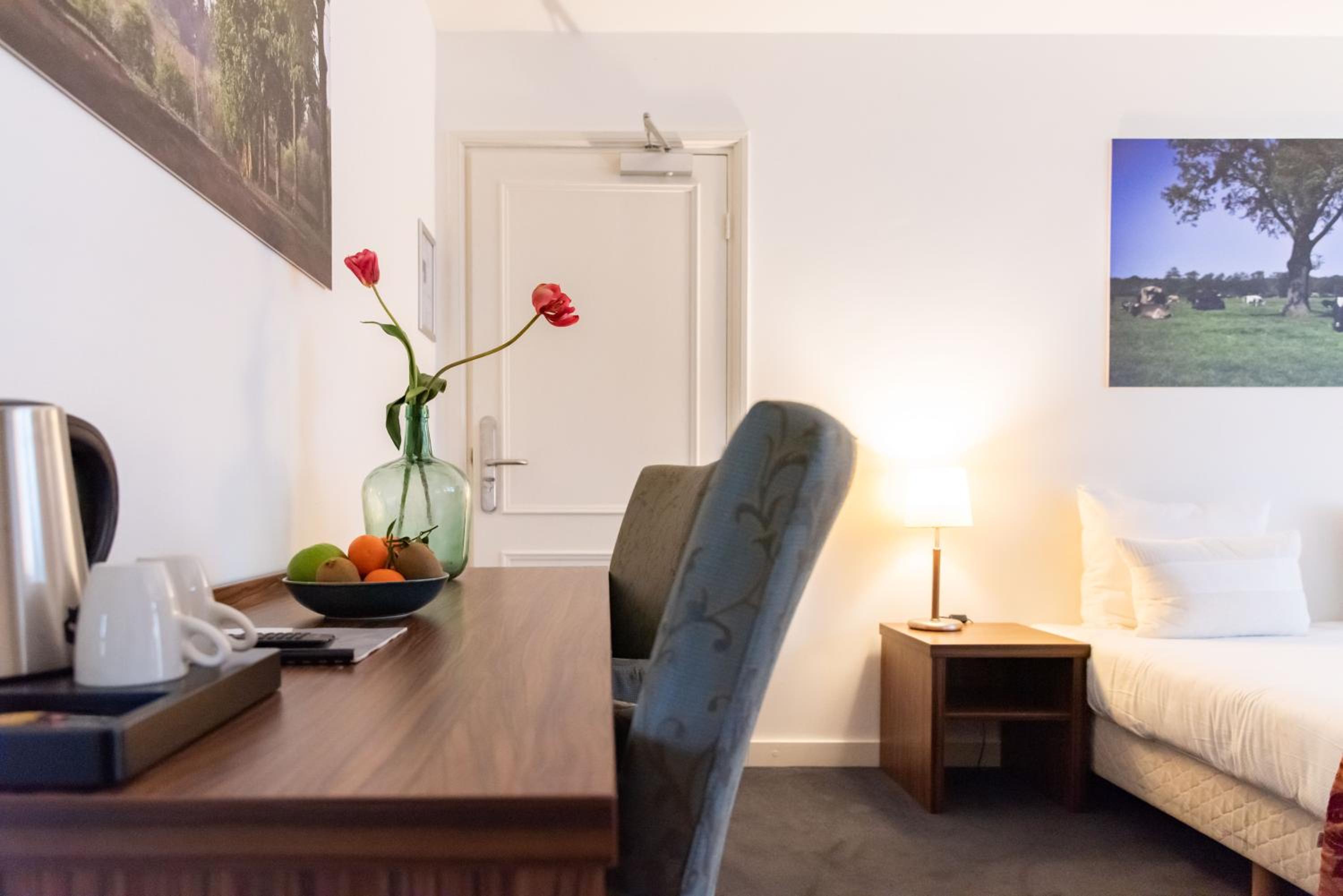 Twin Room - Photo 2