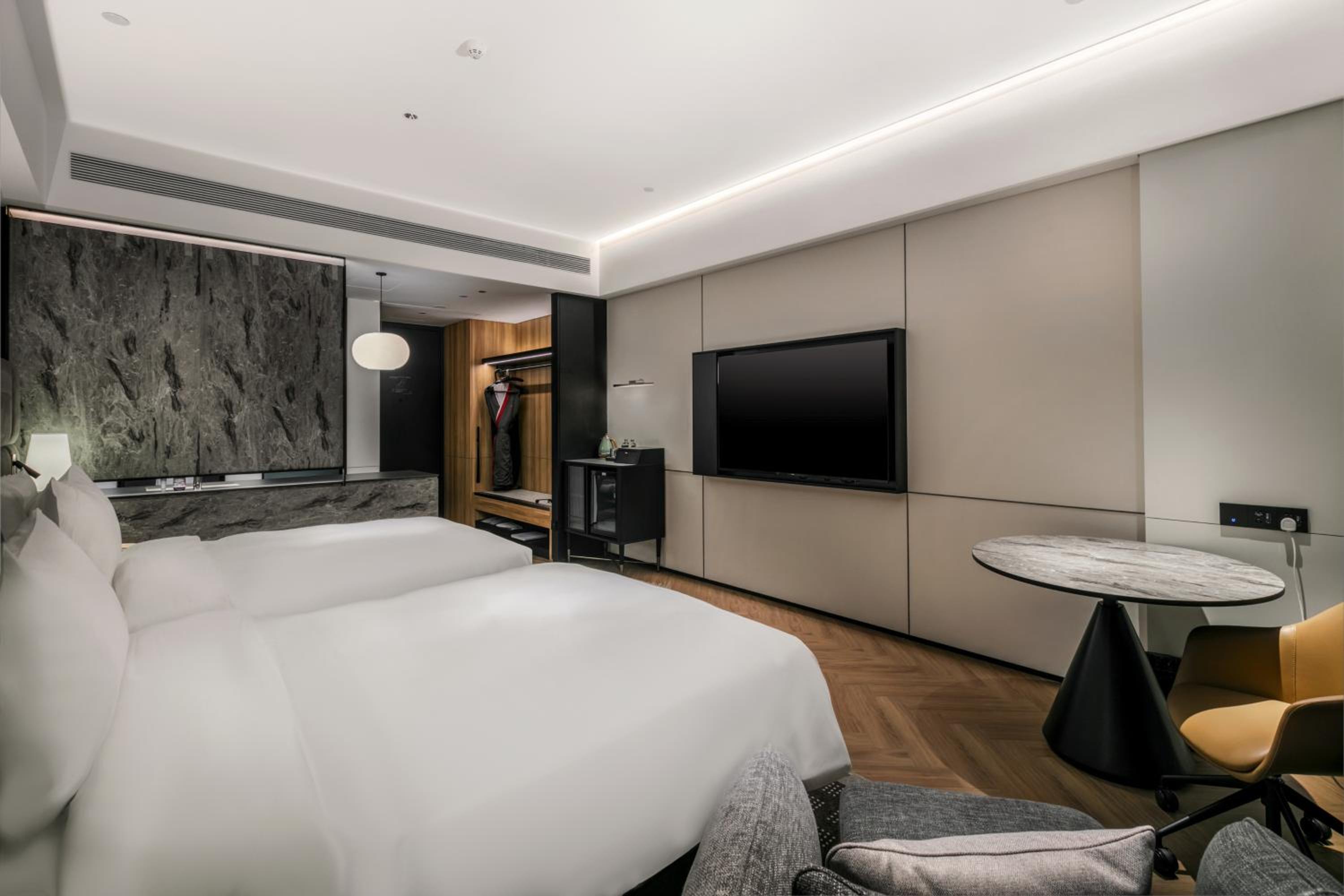 Superior Twin Room photo 2