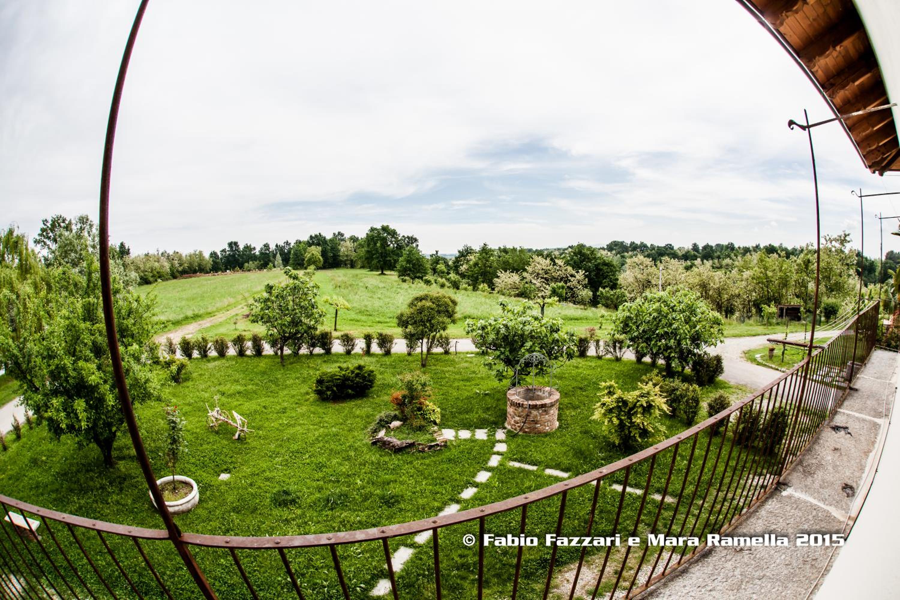 Family Room with Garden View - Photo 1