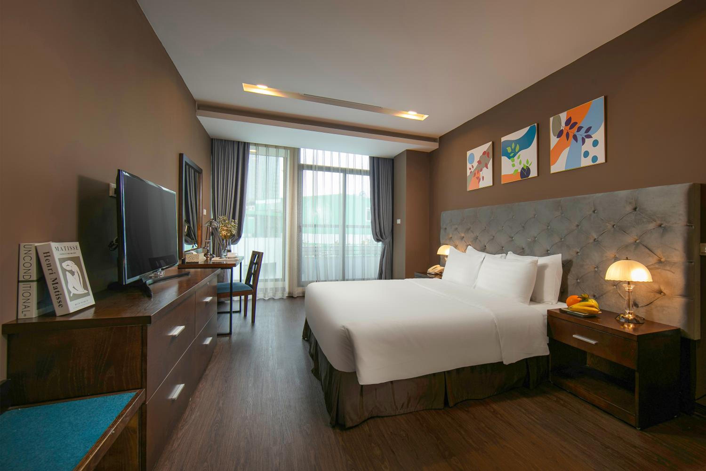Executive Suite