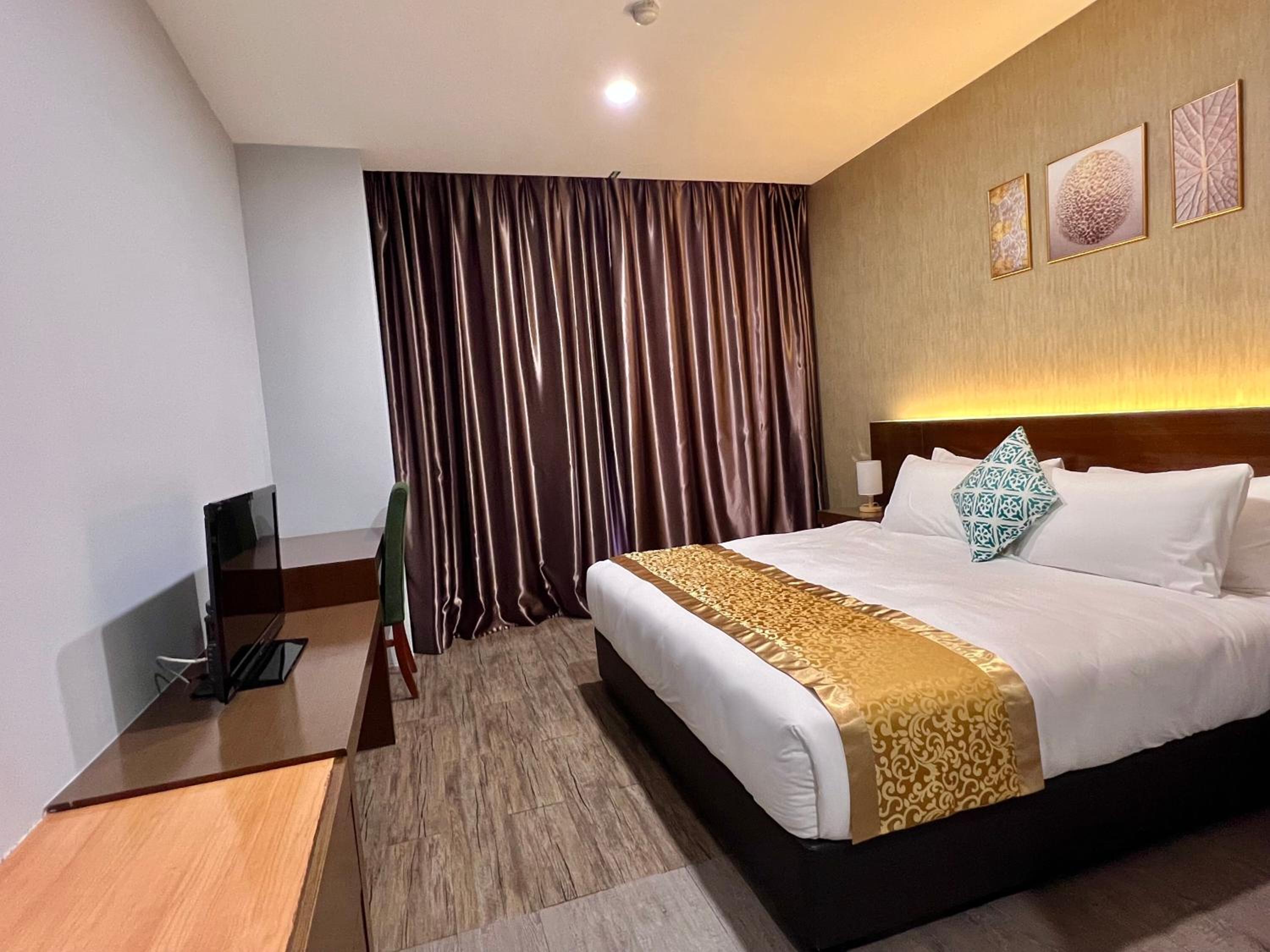 Superior King Room