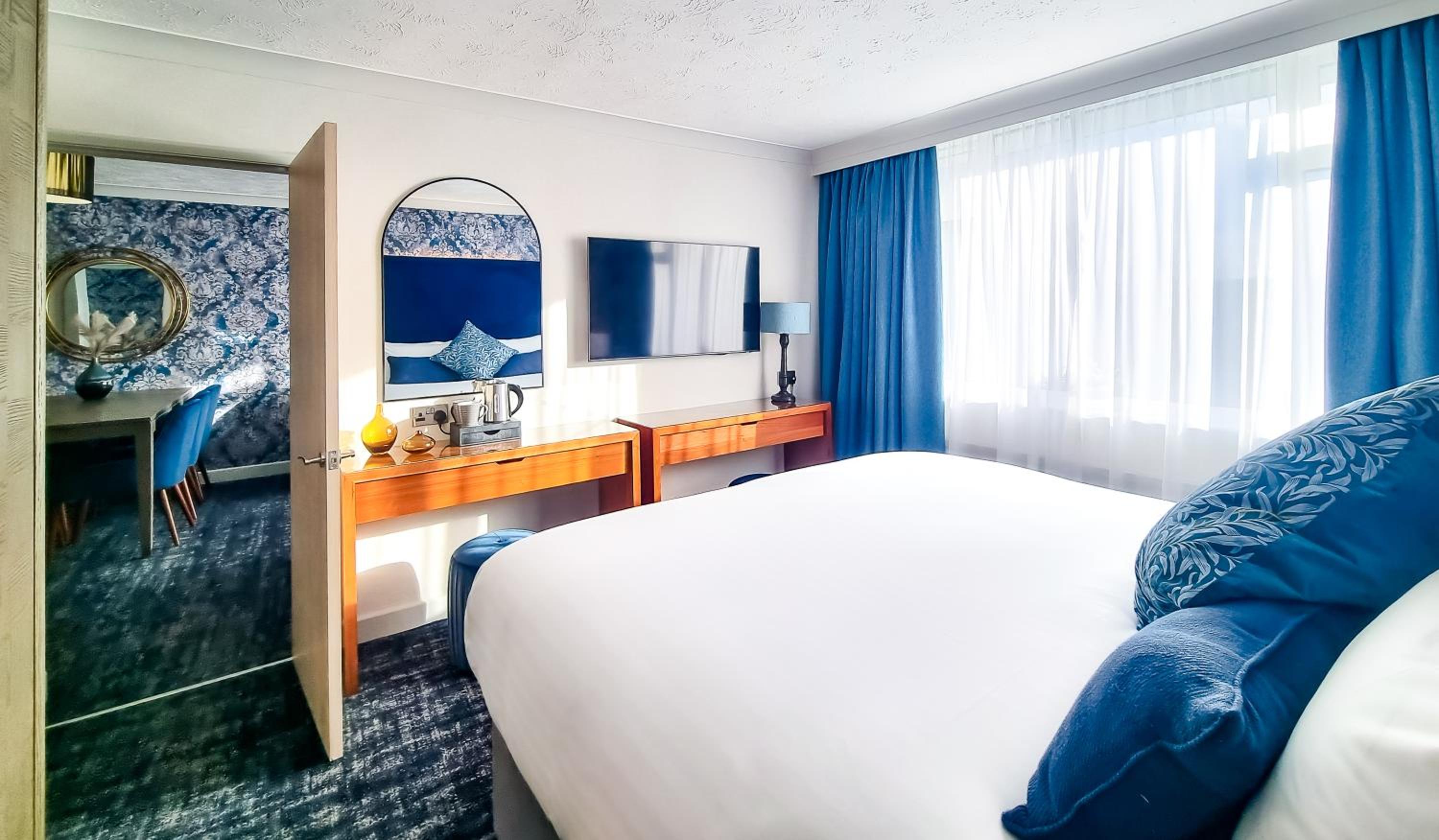 Suite - Photo 3