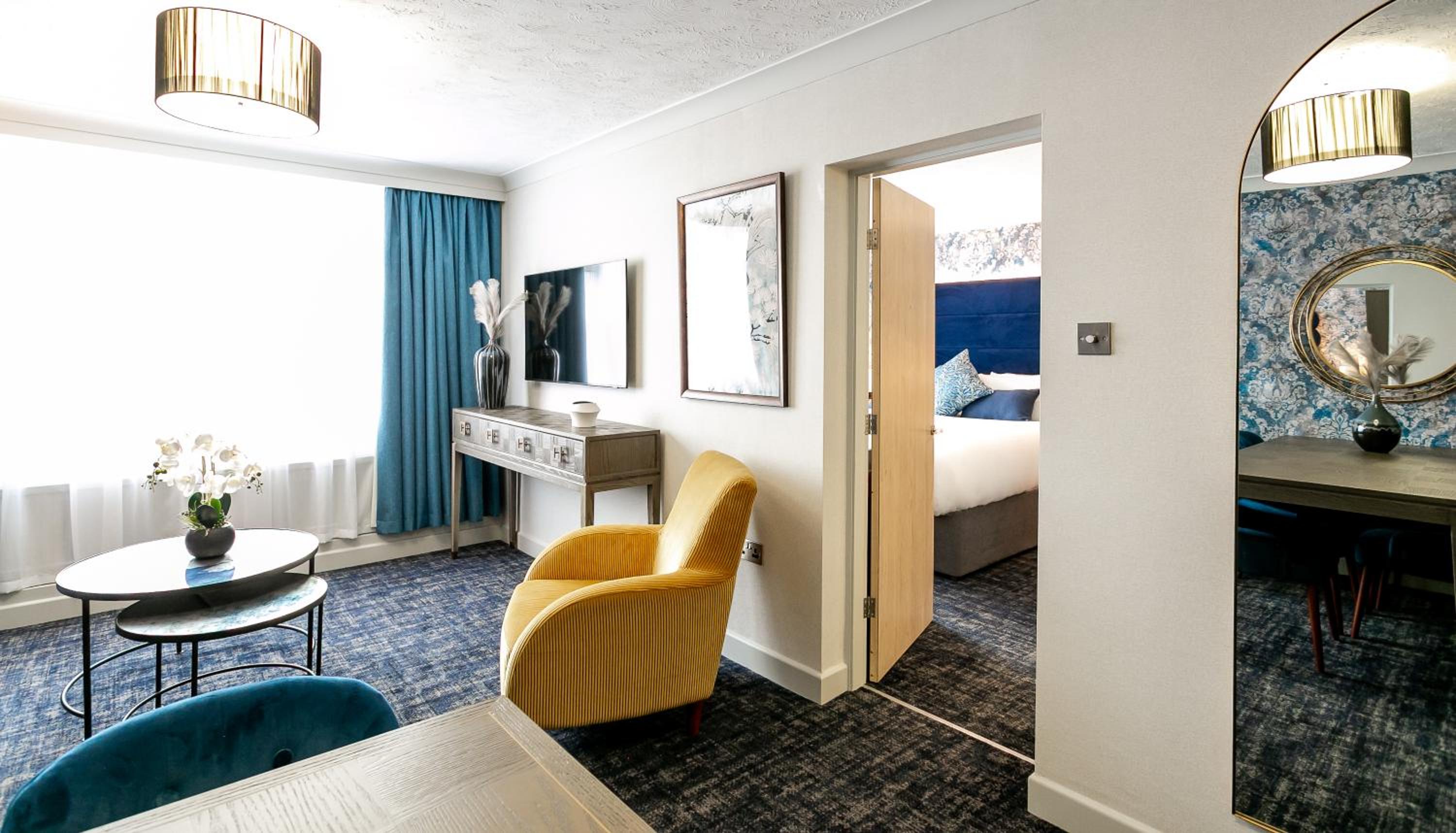 Suite - Photo 4