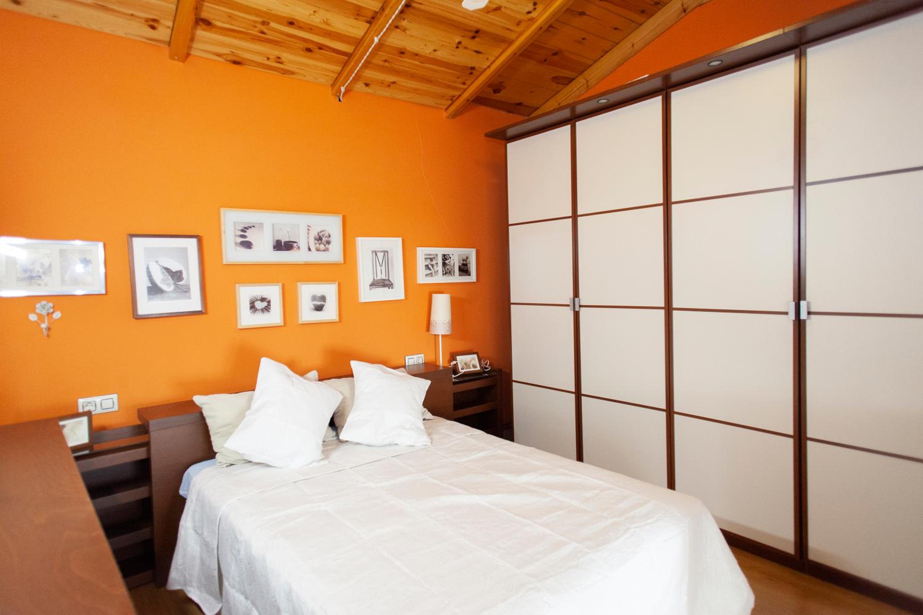Three-Bedroom Apartment - High Floor photo 2