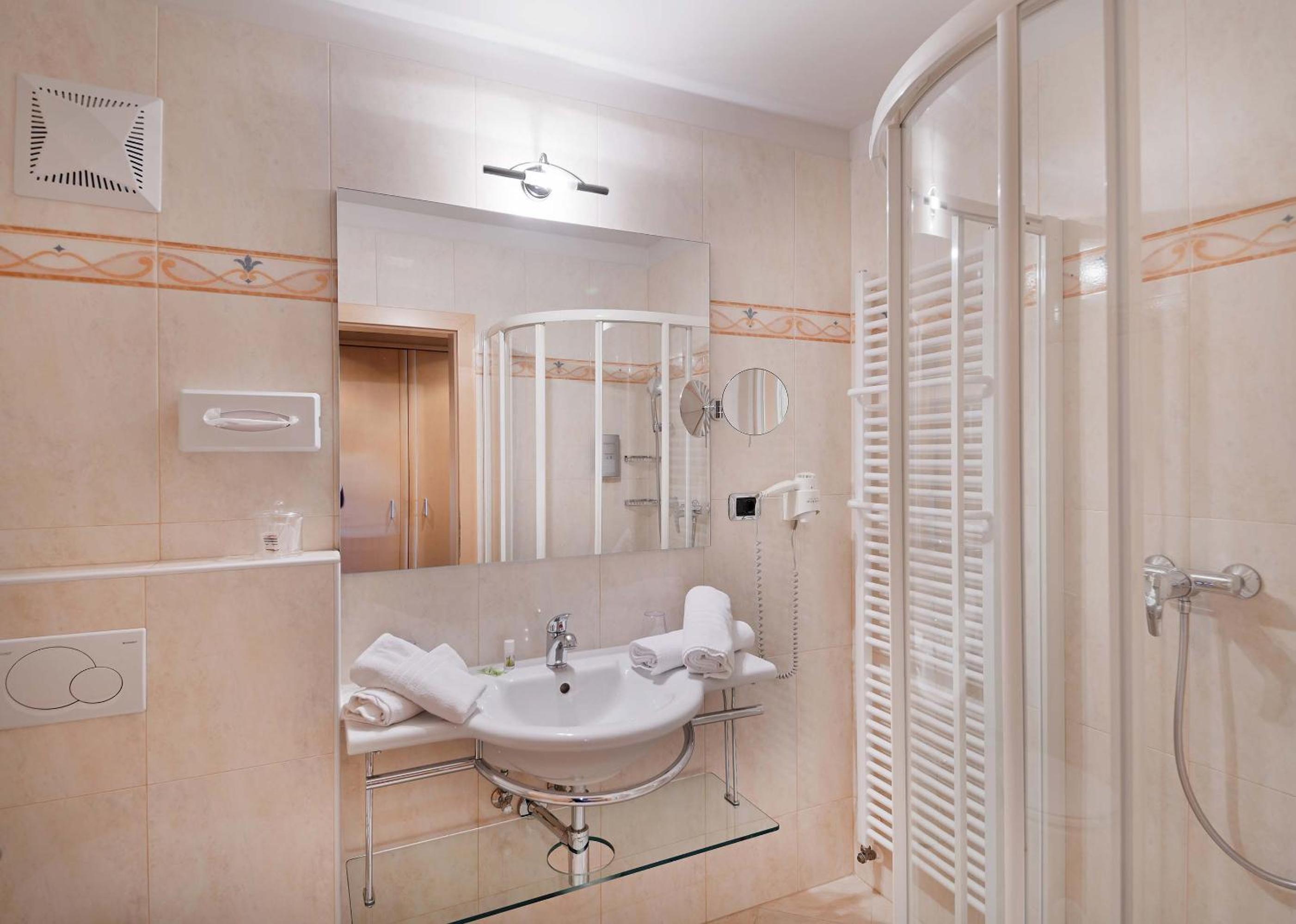 Suite with Garden View - Photo 4
