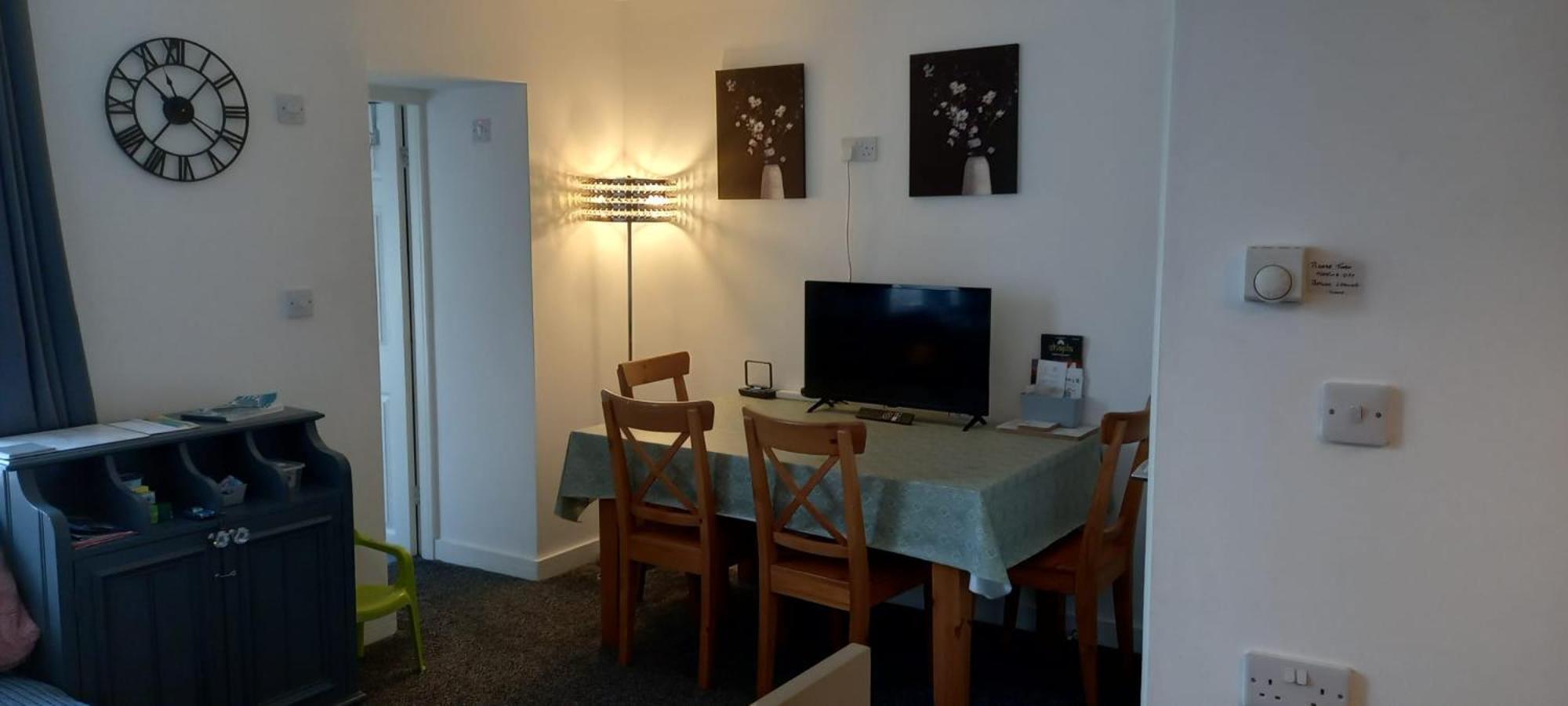 Two-Bedroom Apartment photo 2