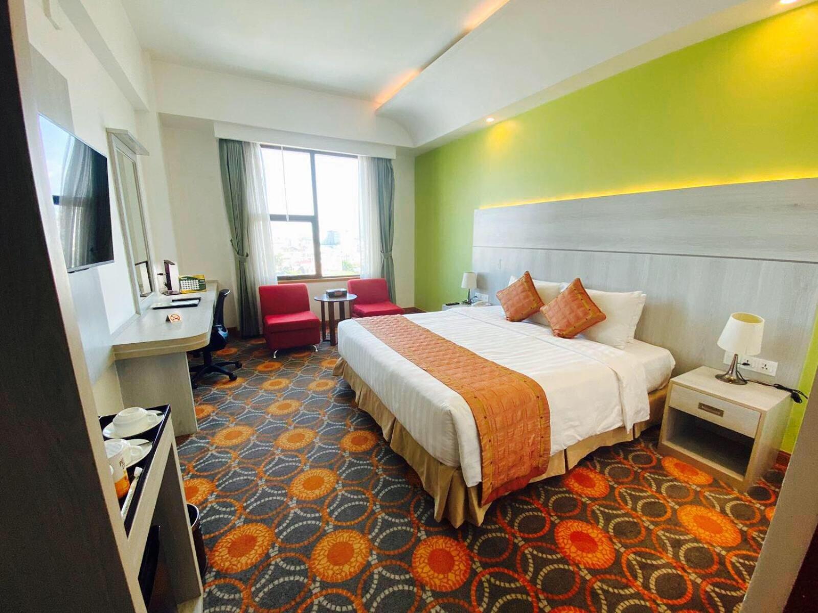 Superior King Room photo 2