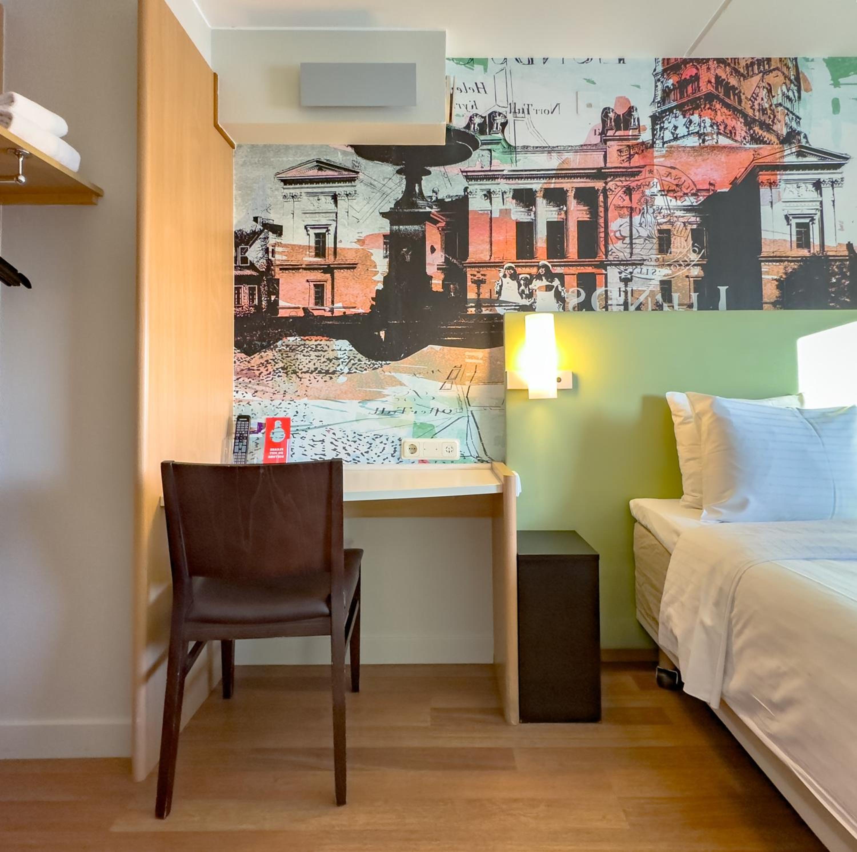 Standard Twin Room - Photo 14