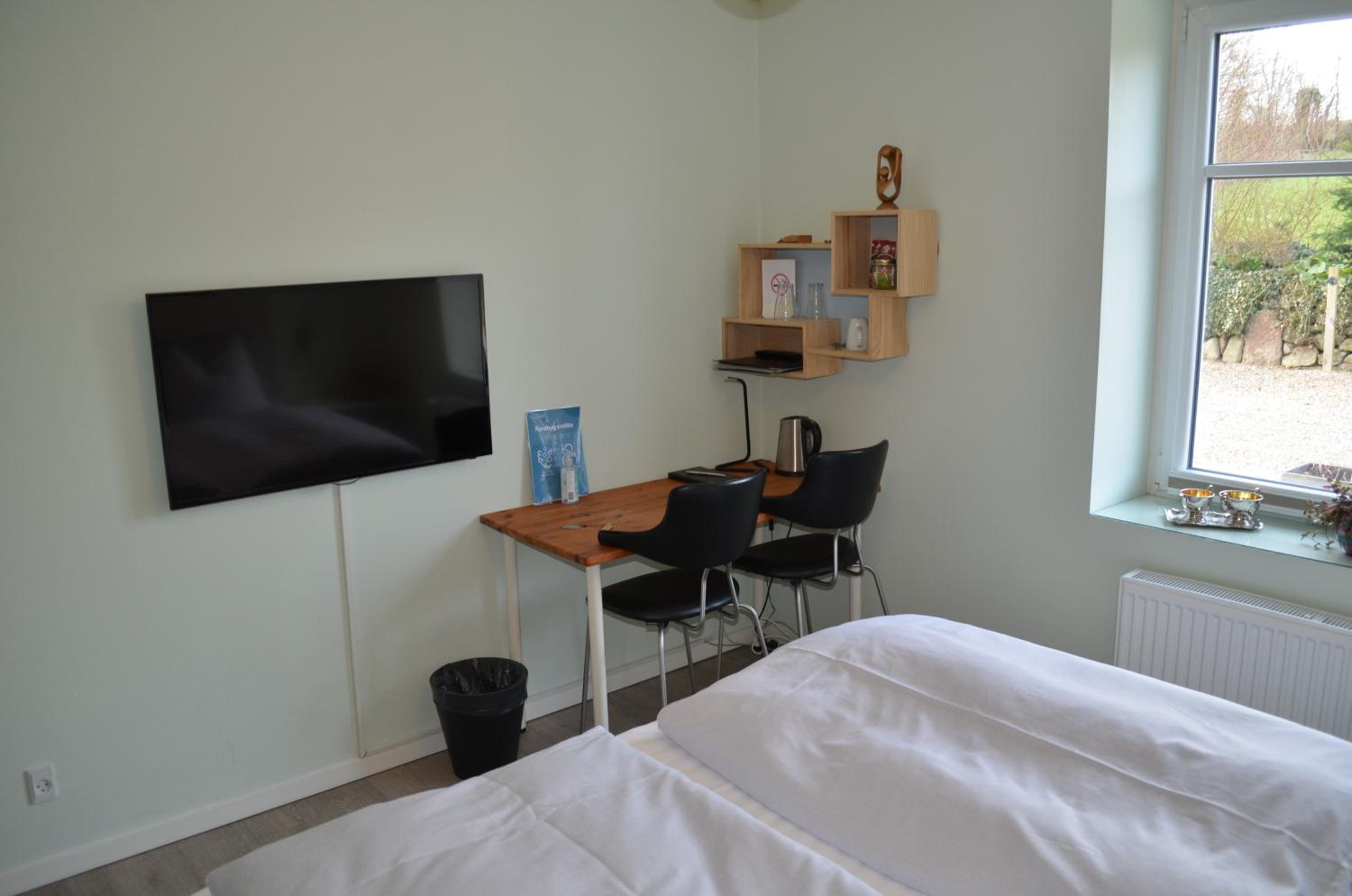 Double Room - Photo 3